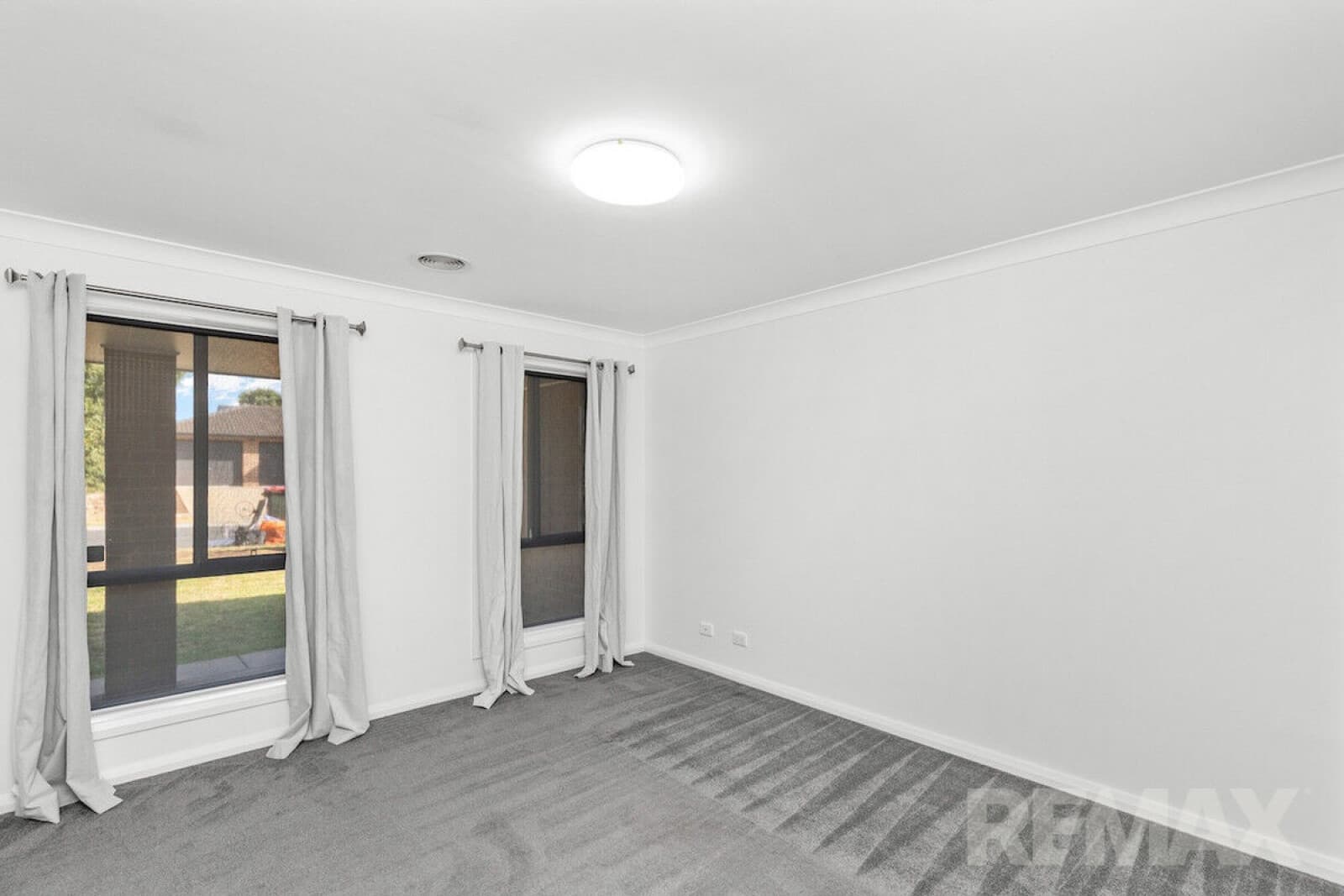 15 Mirrul Street Glenfield Park NSW 2650, Glenfield Park - Thumbnail 2