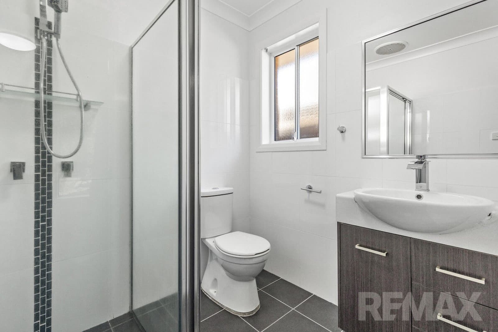 15 Mirrul Street Glenfield Park NSW 2650, Glenfield Park - Thumbnail 8