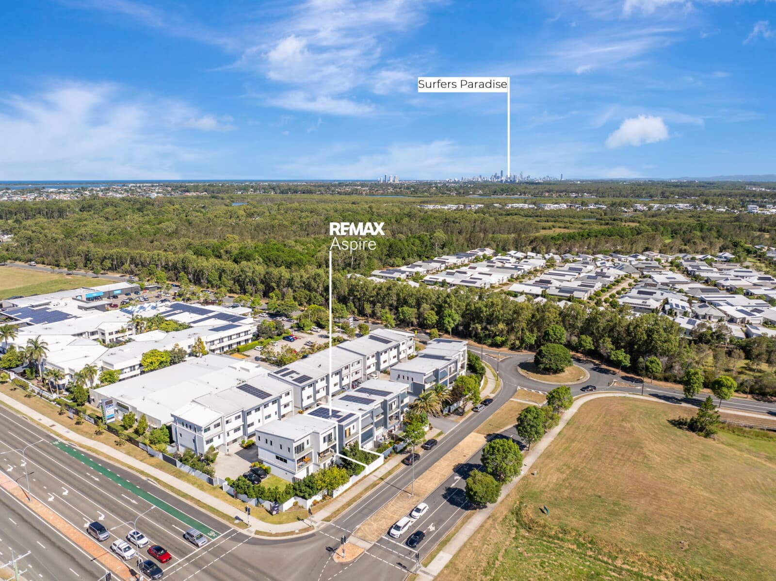 24/1 Mervyn Thomas Drive Hope Island QLD 4212, Hope Island - Thumbnail 2