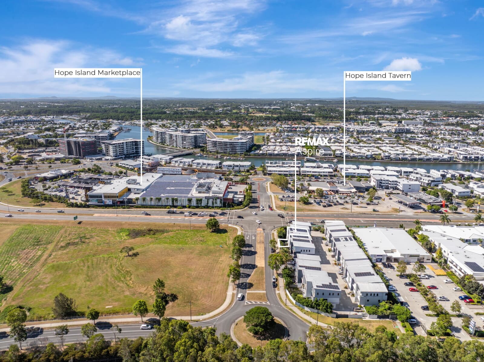 24/1 Mervyn Thomas Drive Hope Island QLD 4212, Hope Island - Thumbnail 3