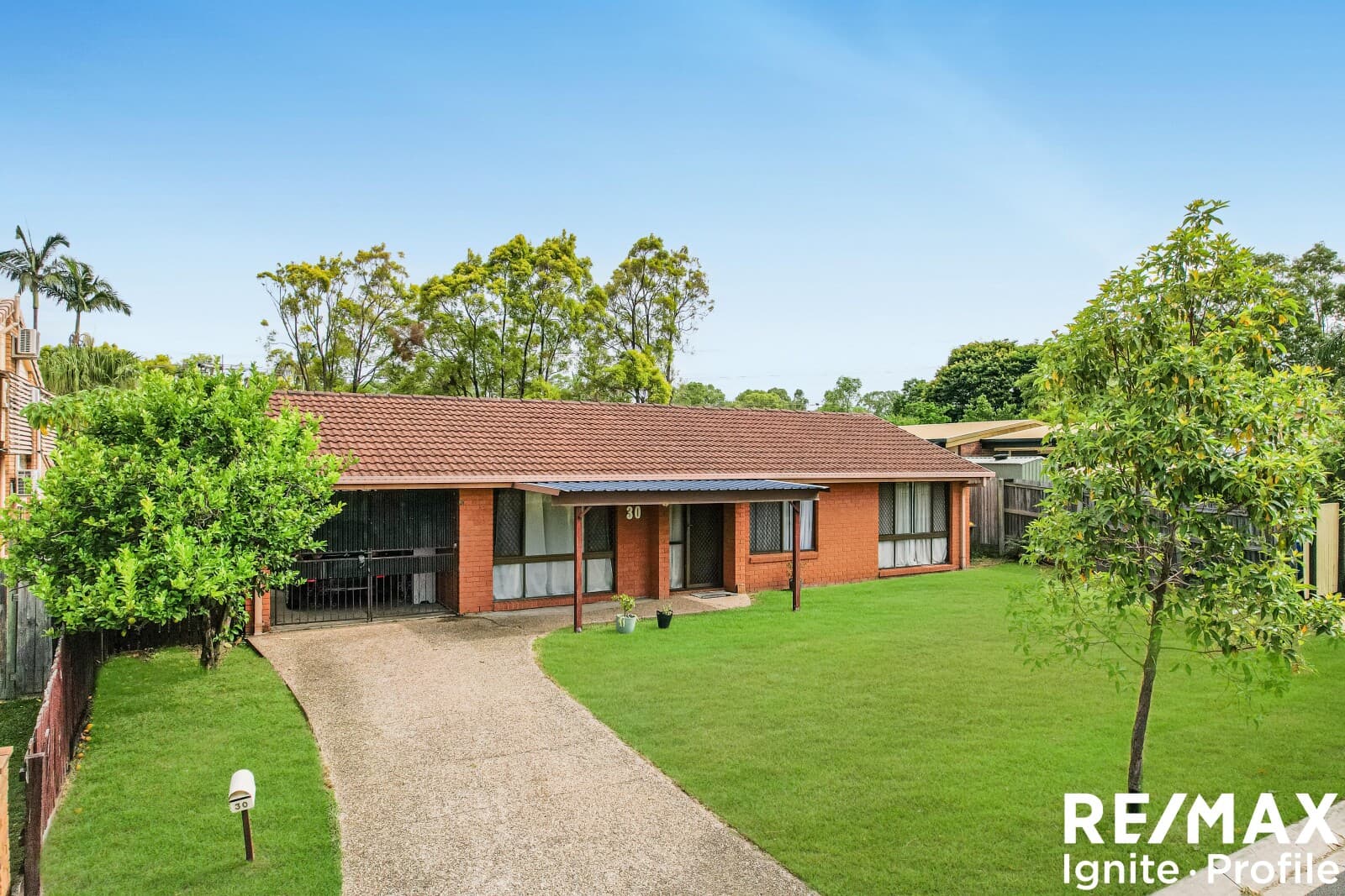 30 Paluna Street Riverhills QLD 4074, Riverhills - Image 1
