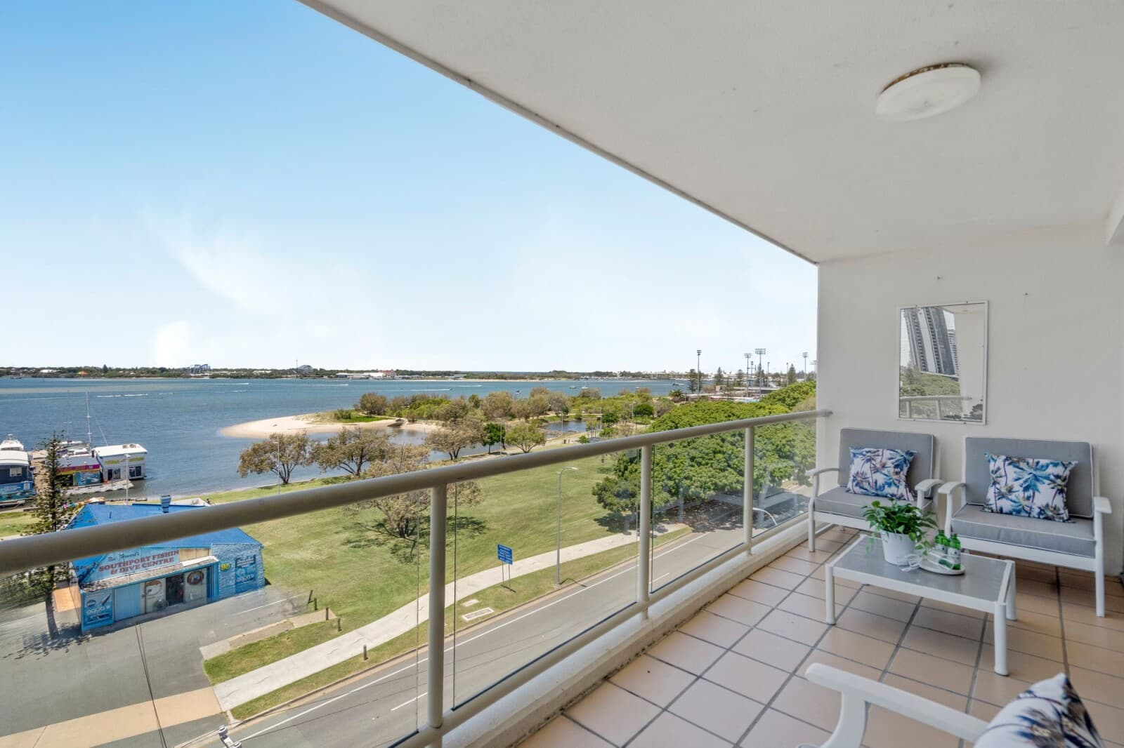 81/106-108 Marine Parade Southport QLD 4215, Southport - Thumbnail 3
