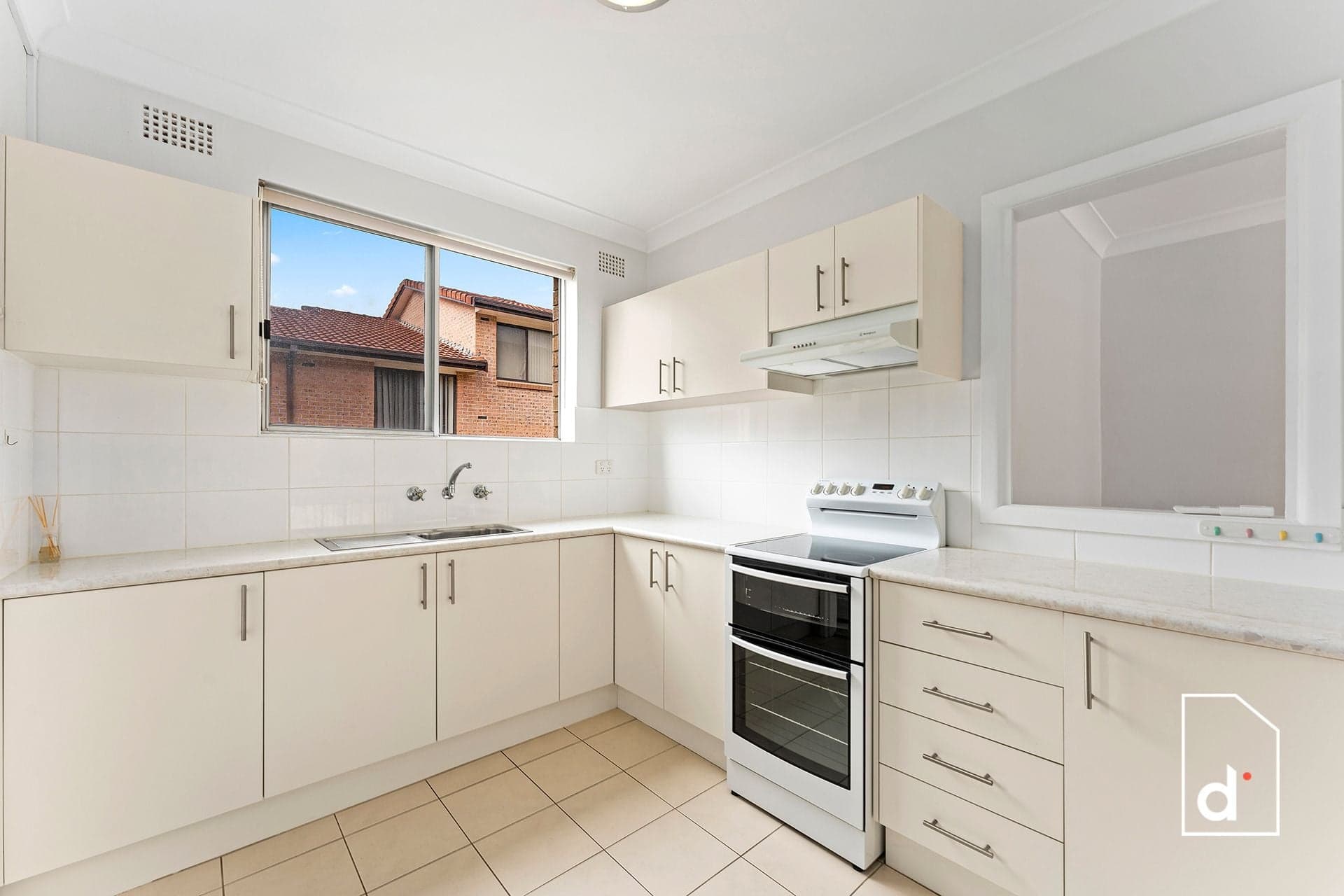 2/9 Underwood Street, Corrimal, NSW 2518, Corrimal - Thumbnail 2