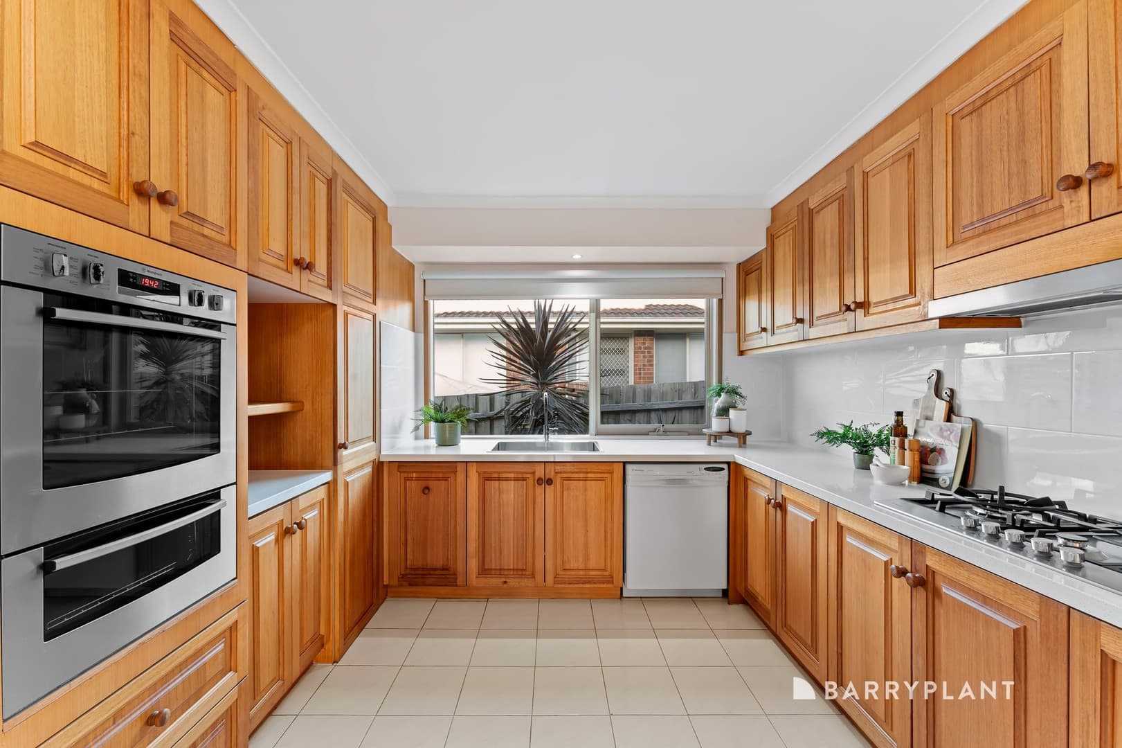 372 Dandelion Drive, Rowville, VIC 3178, Rowville - Thumbnail 3