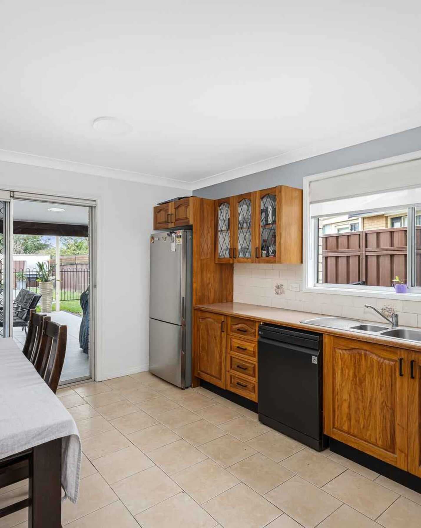 30 Francis Greenway Avenue St Clair, St Clair - Thumbnail 3