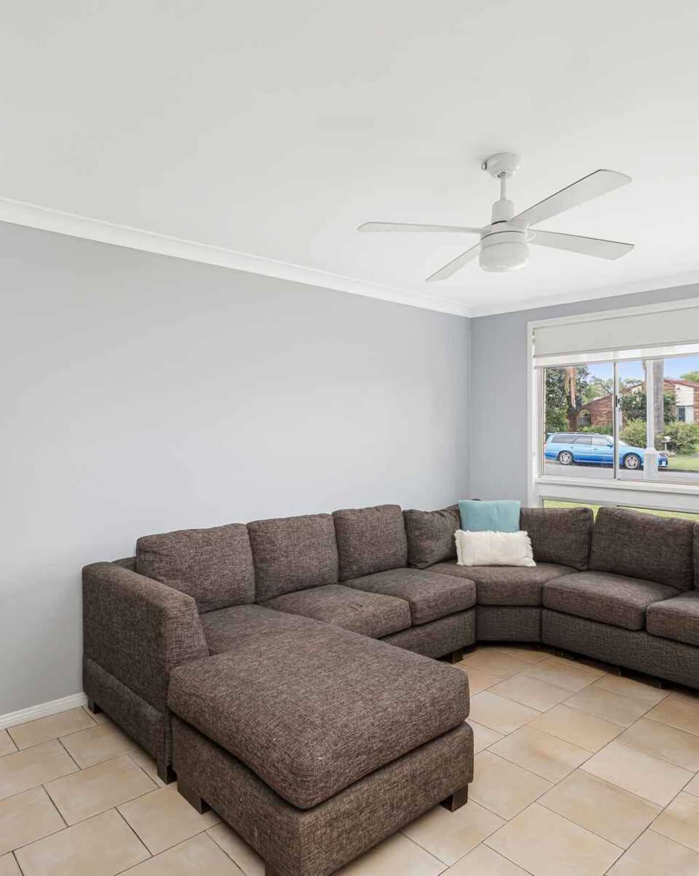 30 Francis Greenway Avenue St Clair, St Clair - Thumbnail 5