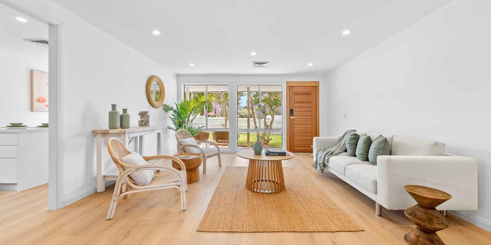 9 Nambucca Drive Woy Woy, Woy Woy - Thumbnail 2