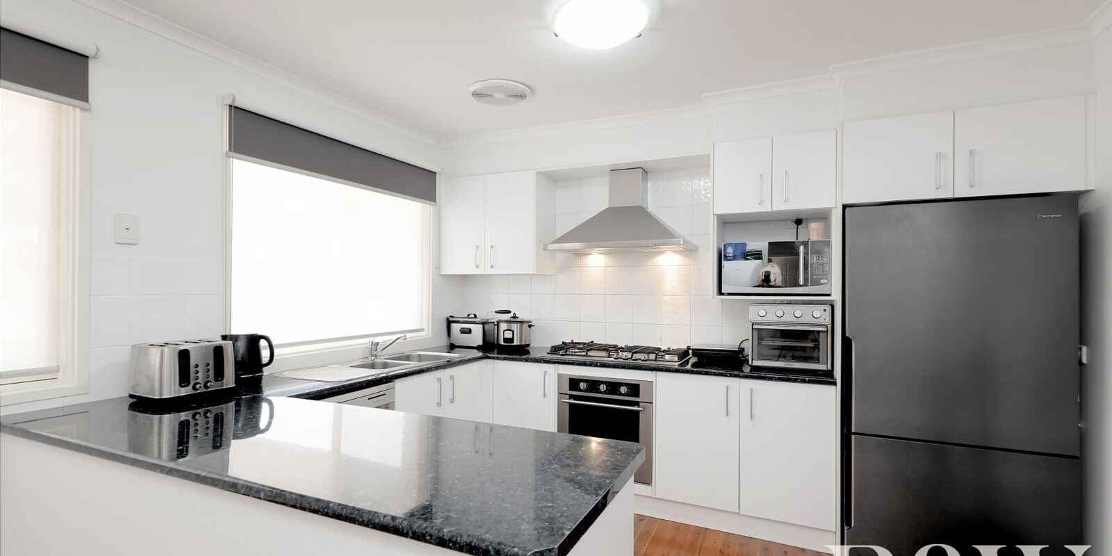 1 & 1A Chrisalex Place St Clair, St Clair - Thumbnail 6