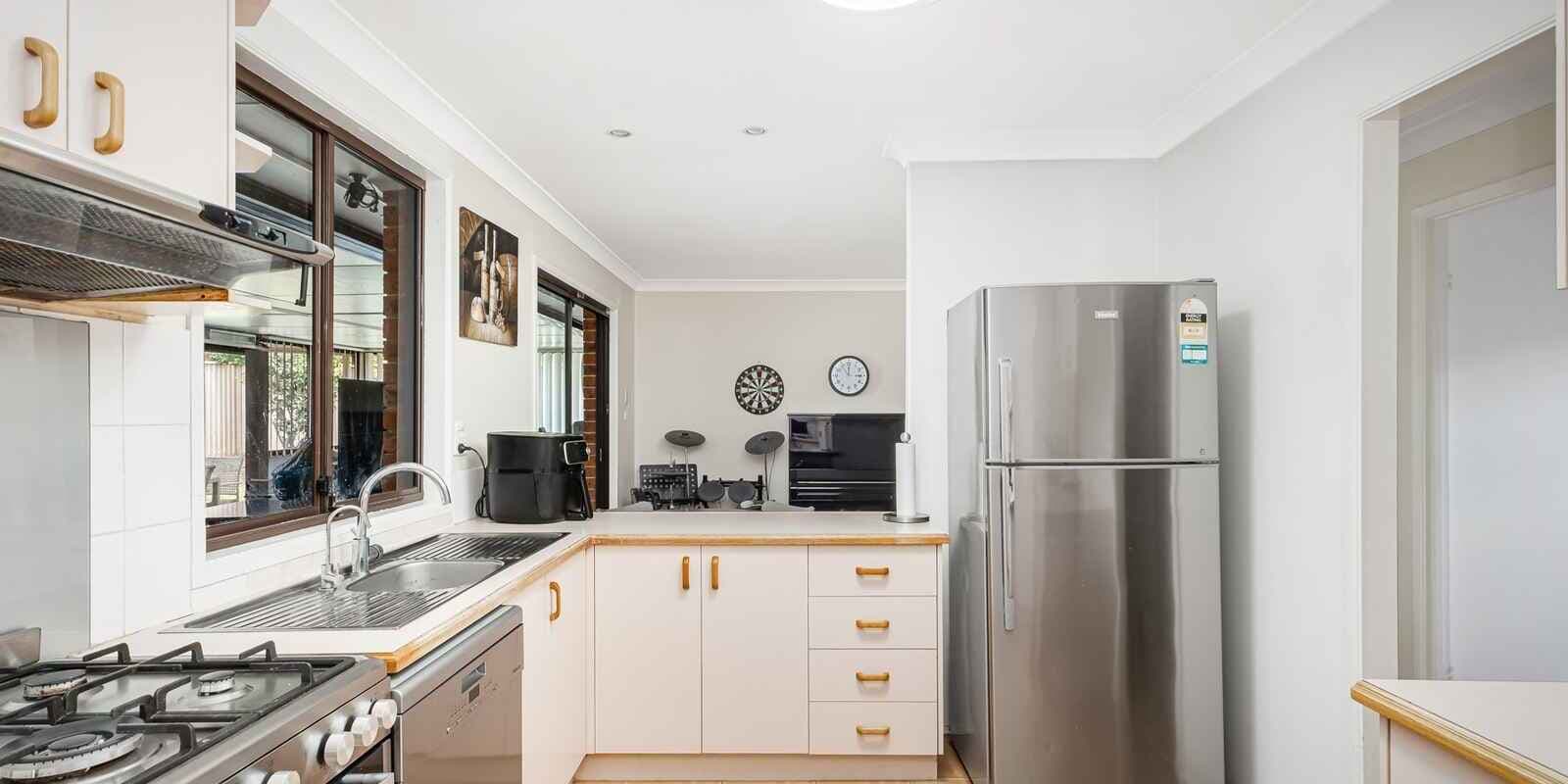 3 Salford Street St Clair, St Clair - Thumbnail 3