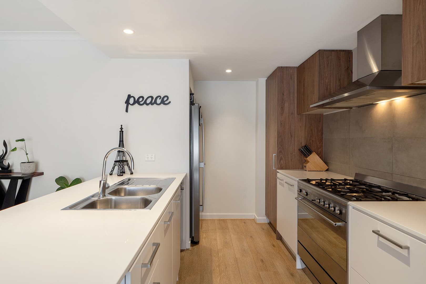 37 Nesting Vista, Craigieburn, VIC 3064, Craigieburn - Thumbnail 4