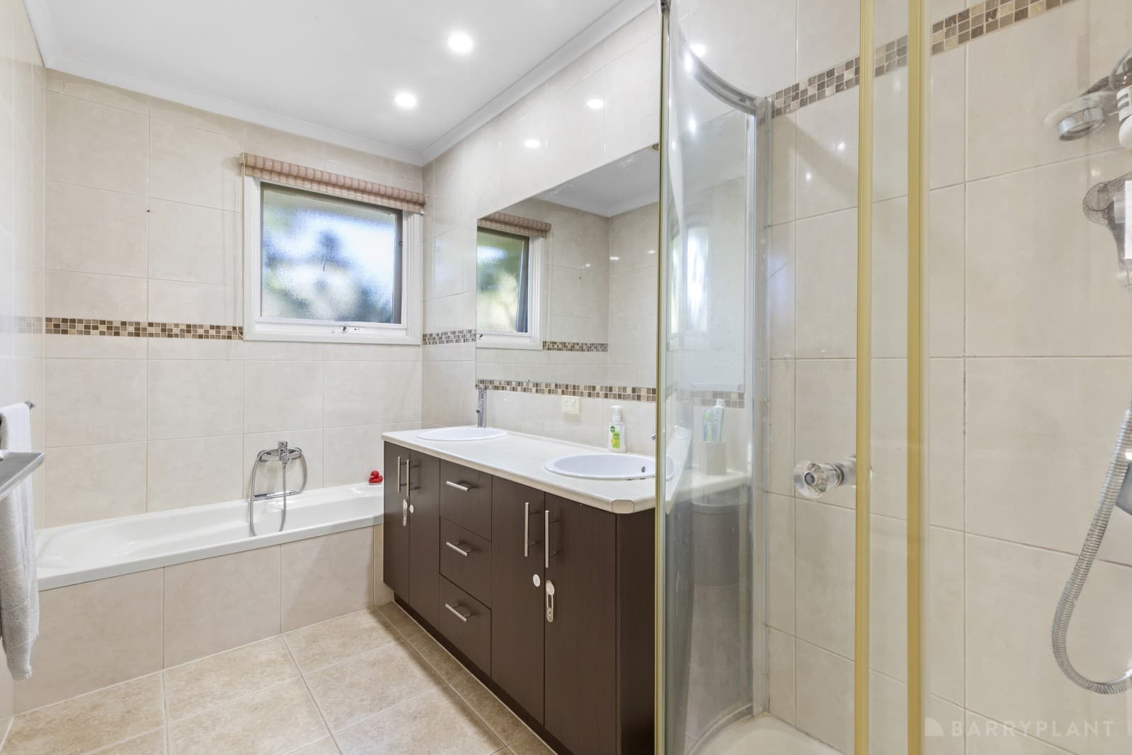 54 Ambrie Crescent, Noble Park, VIC 3174, Noble Park - Thumbnail 6