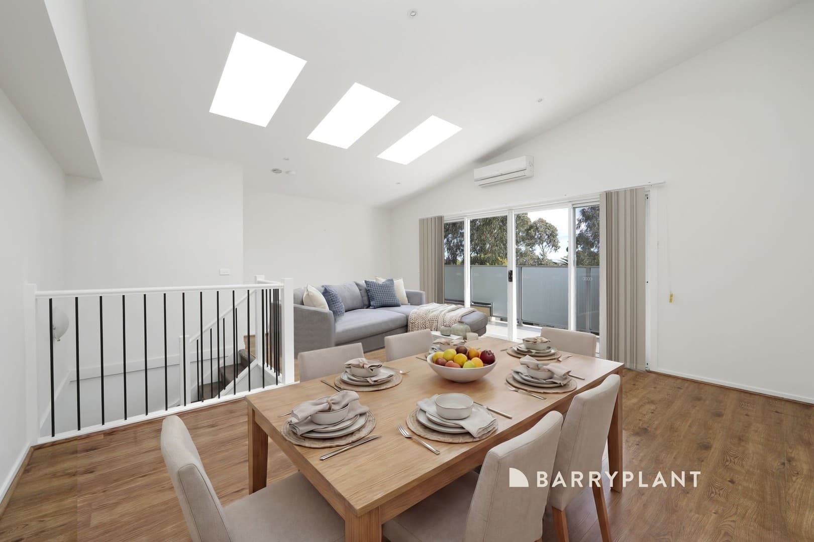 1/9 Stamford Crescent, Rowville, VIC 3178, Rowville - Thumbnail 2