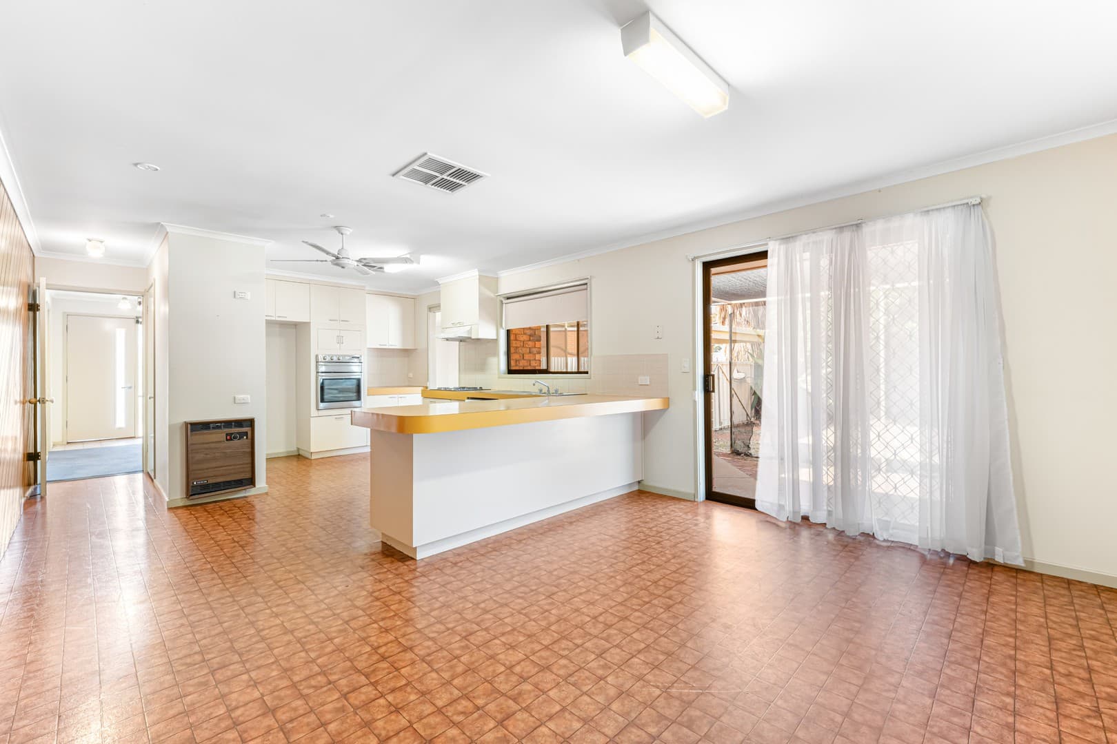 14 Semmens Crescent, Mildura, VIC 3500, Mildura - Thumbnail 6