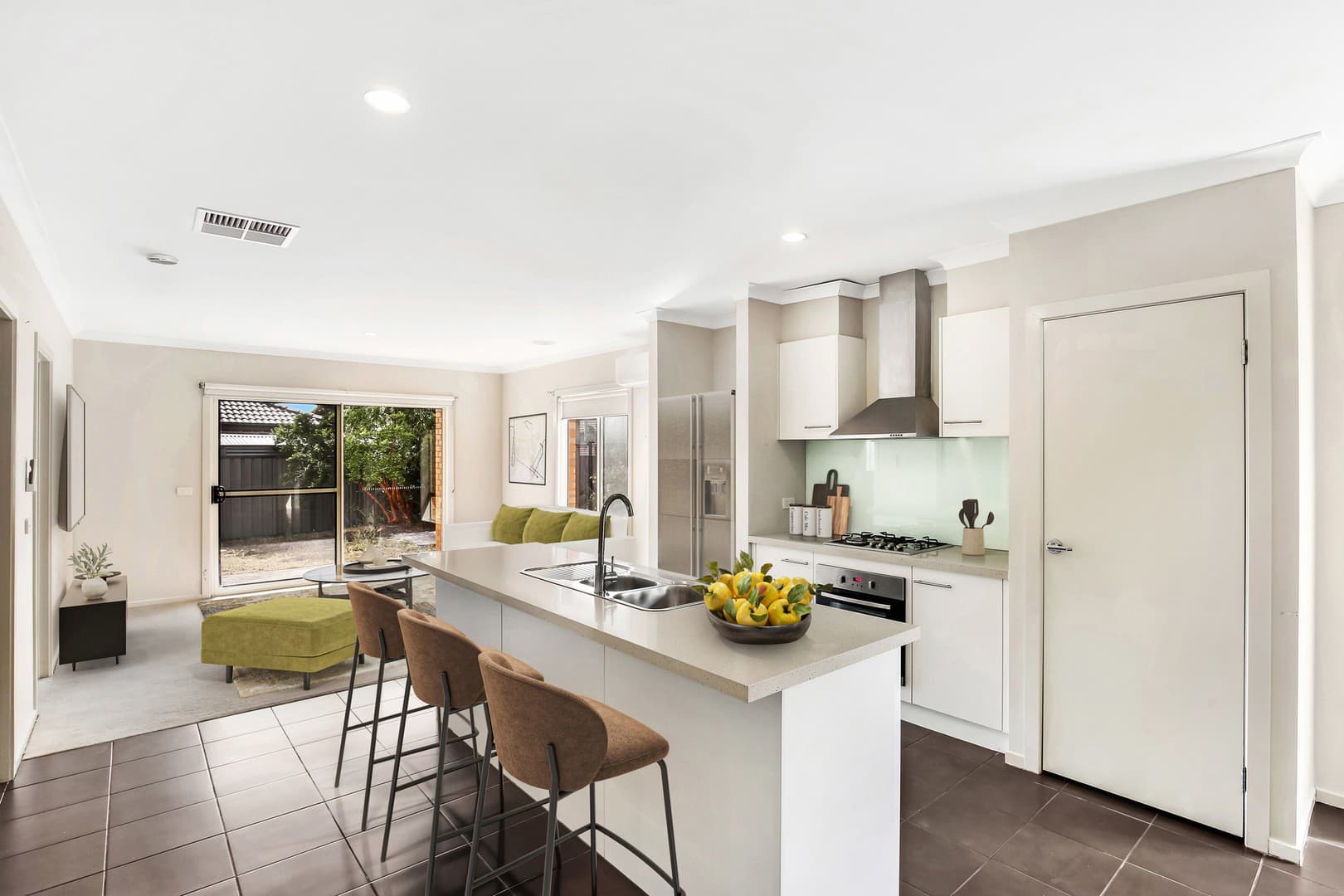 14 Hodgson Rise, Mernda, VIC 3754, Mernda - Thumbnail 3