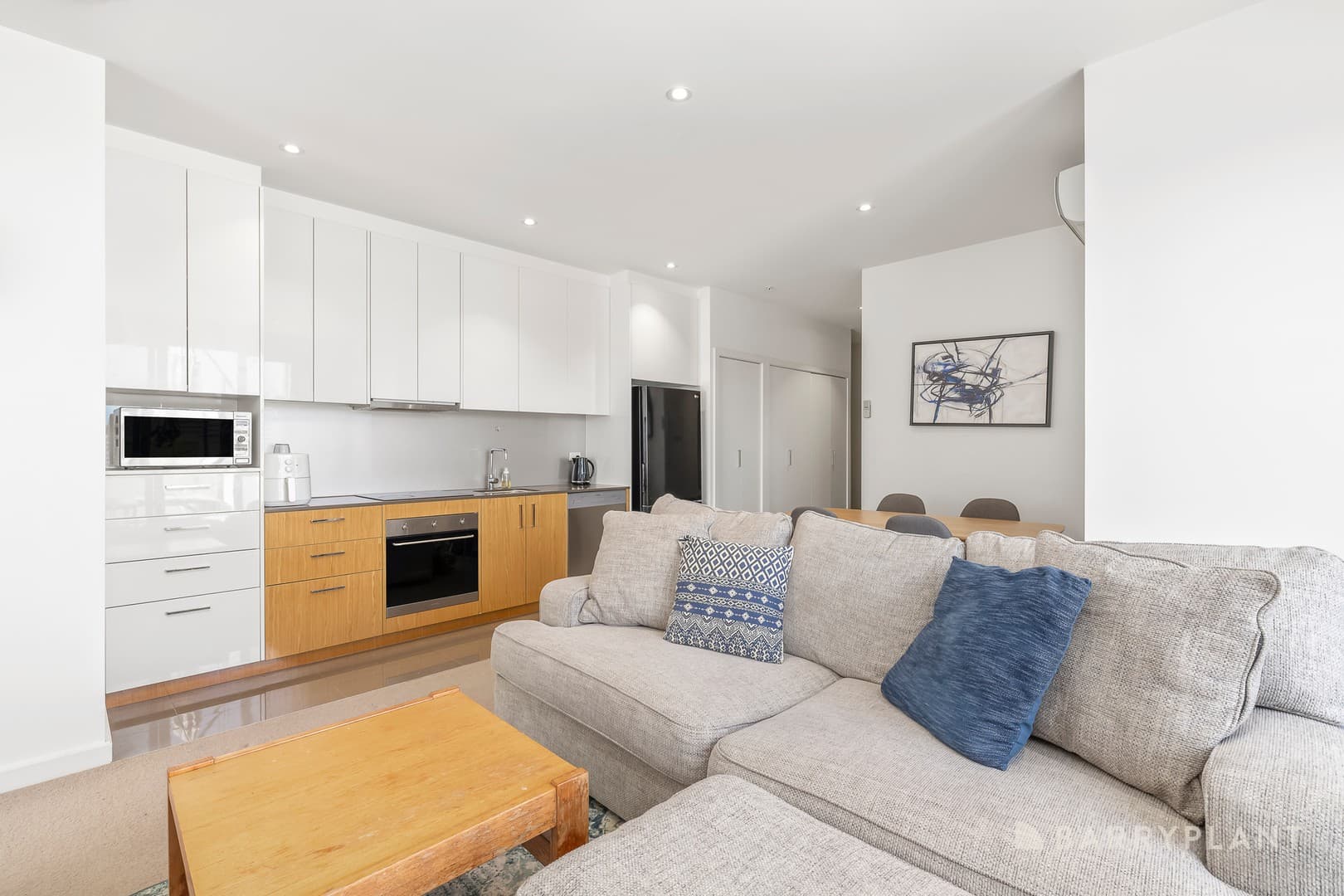 206/323 Charman Road, Cheltenham, VIC 3192, Cheltenham - Thumbnail 3