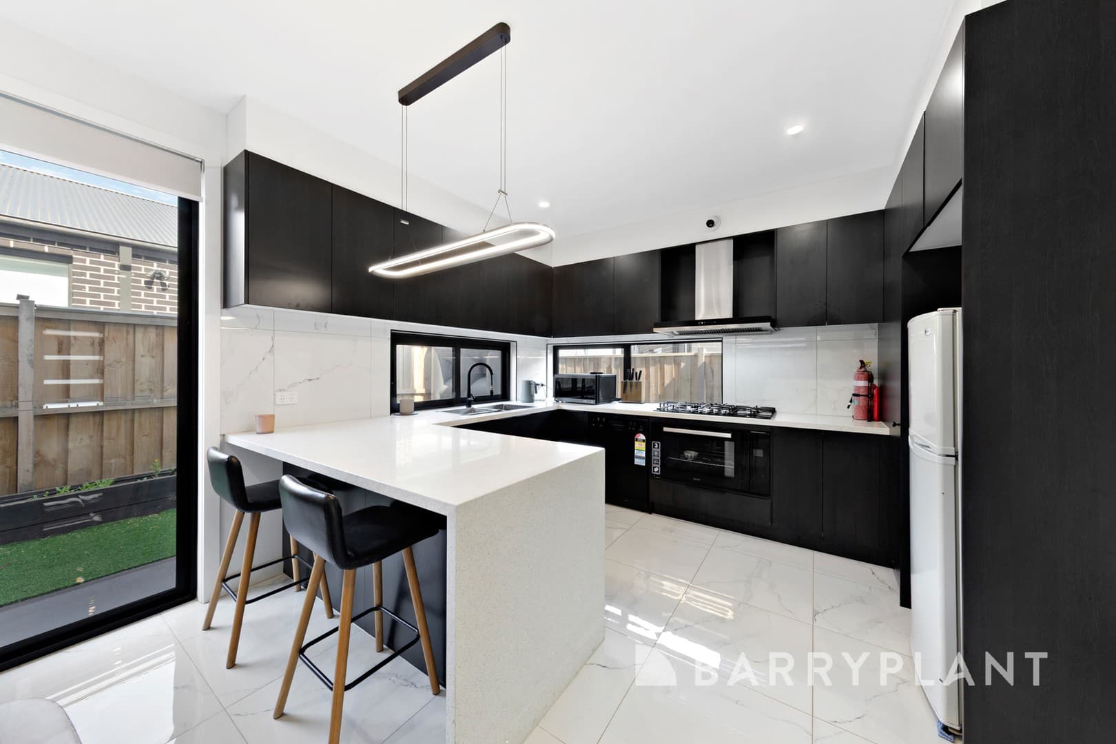 16 Langer Road, Deanside, VIC 3336, Deanside - Thumbnail 4
