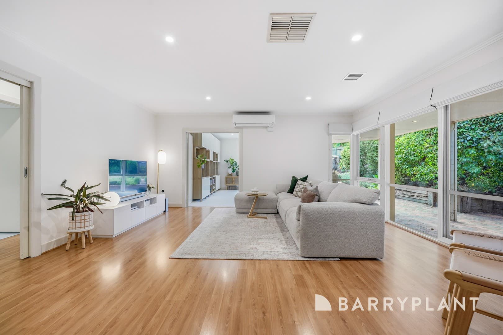 13 Sundew Court, Knoxfield, VIC 3180, Knoxfield - Thumbnail 8
