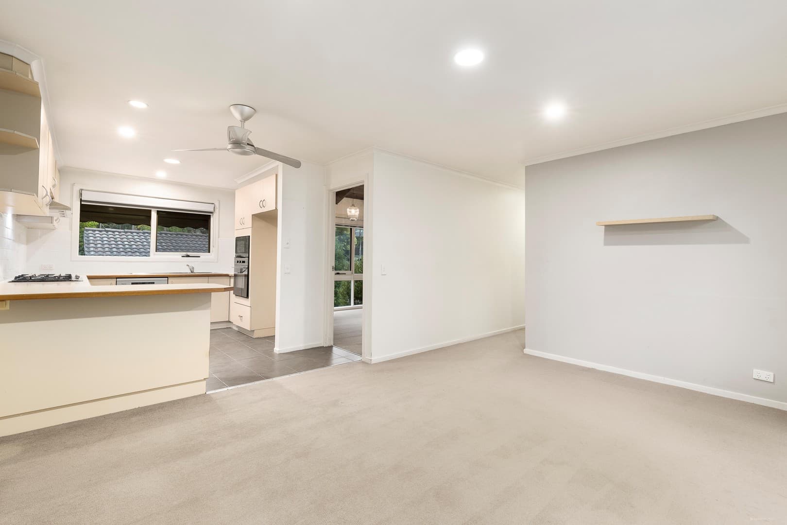 2/16 Inez Avenue, Eltham, VIC 3095, Eltham - Thumbnail 3