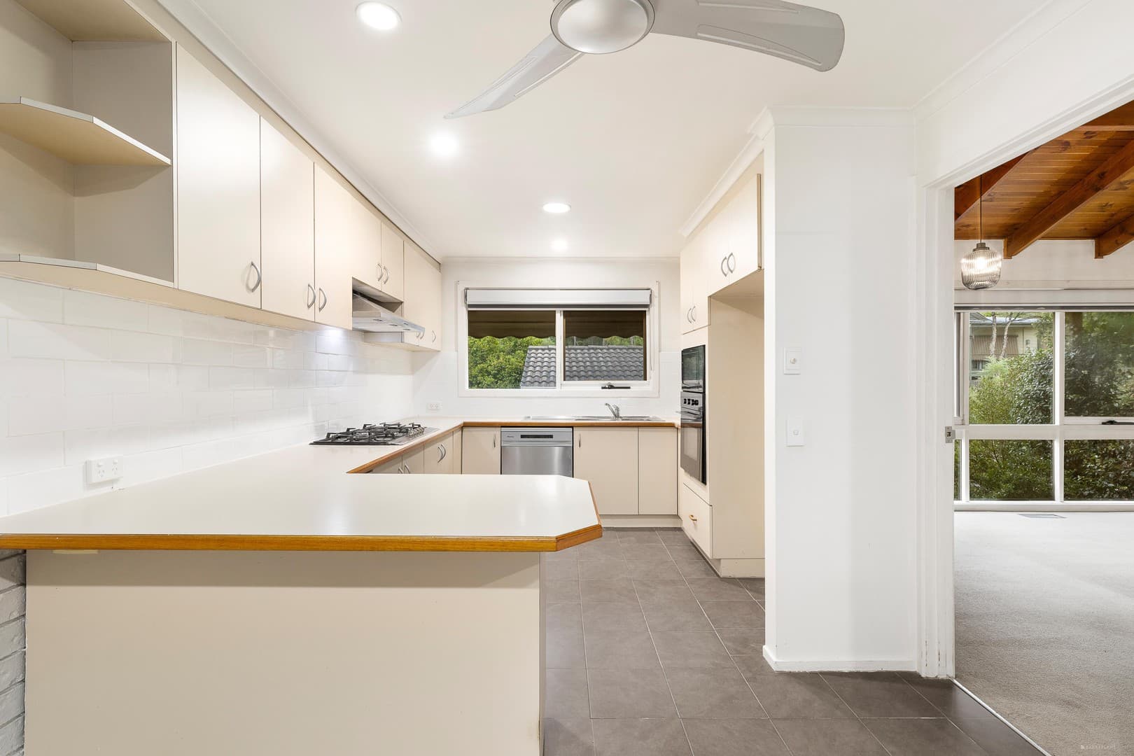 2/16 Inez Avenue, Eltham, VIC 3095, Eltham - Thumbnail 4