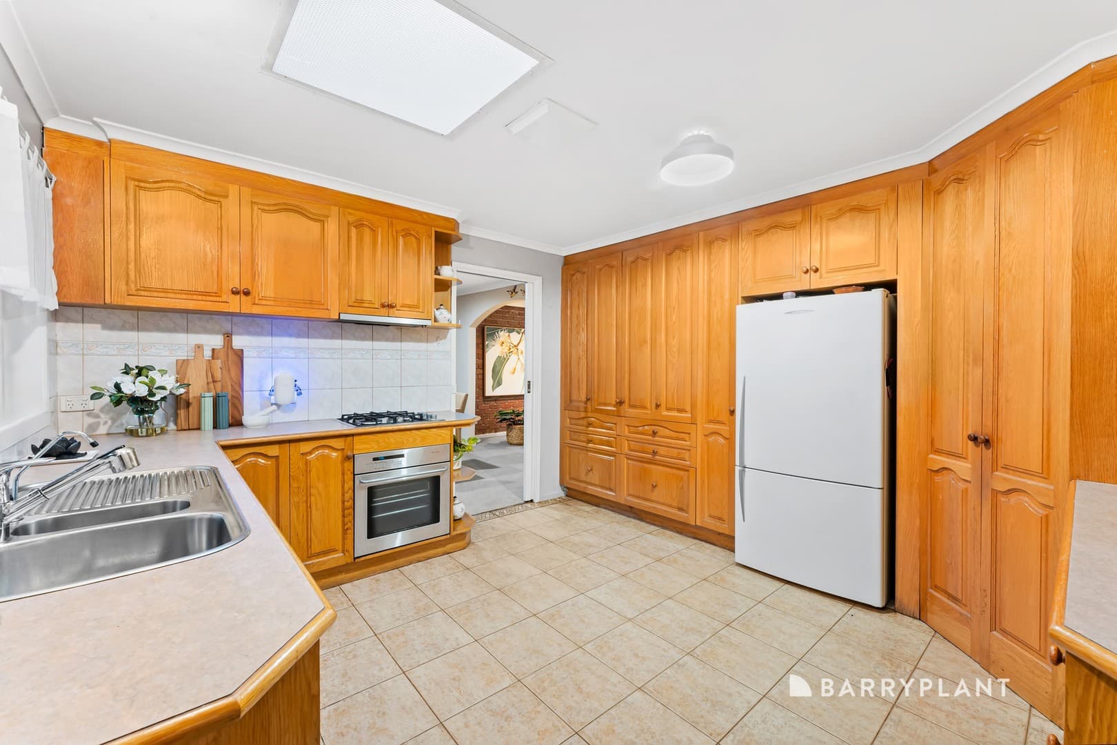 19 Roehampton Avenue, Wantirna, VIC 3152, Wantirna - Thumbnail 3