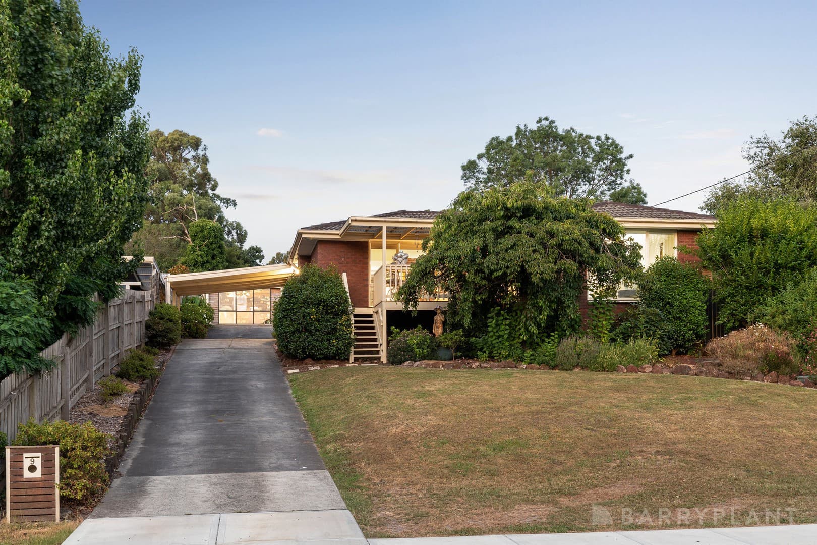 9 Burns Way, Monbulk, VIC 3793, Monbulk - Thumbnail 2