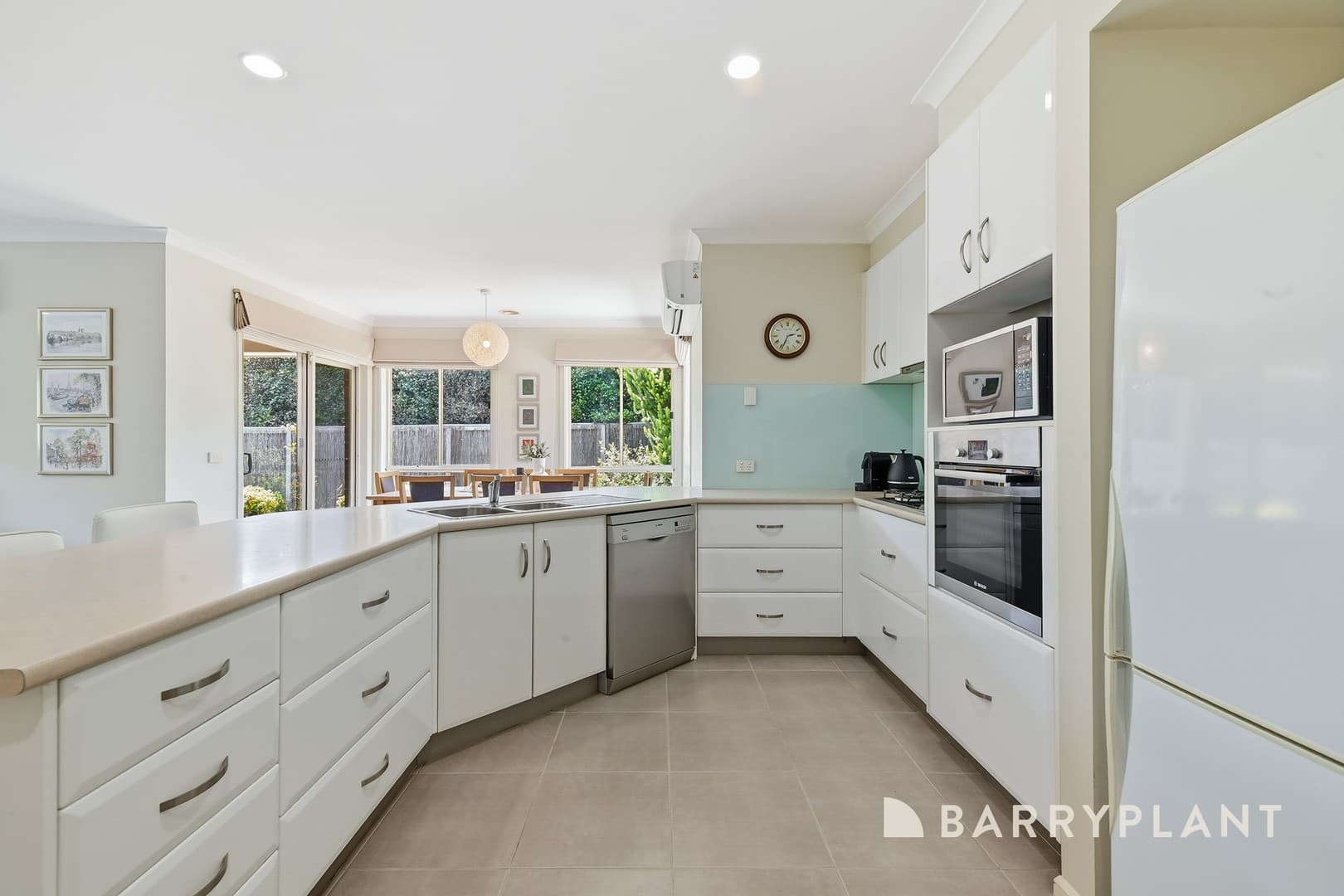 21 Saul Avenue, Berwick, VIC 3806, Berwick - Thumbnail 6