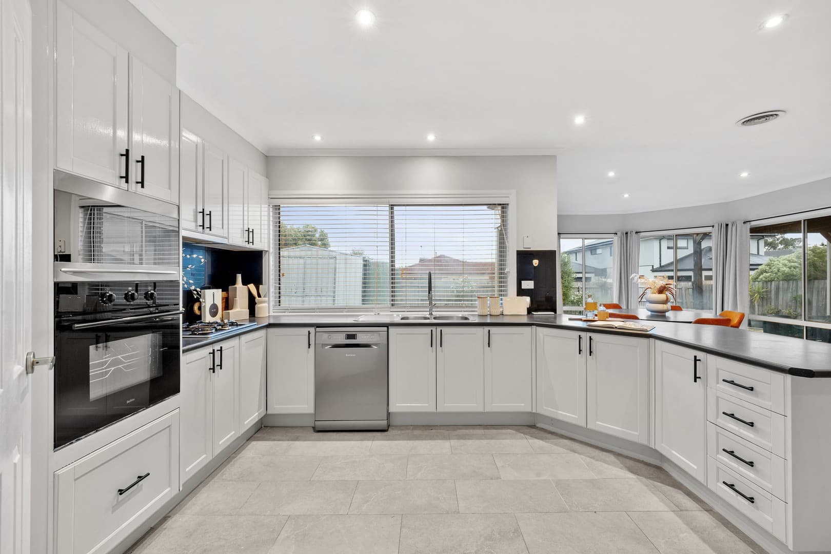 6 Bolac Place, Taylors Hill, VIC 3037, Taylors Hill - Thumbnail 7