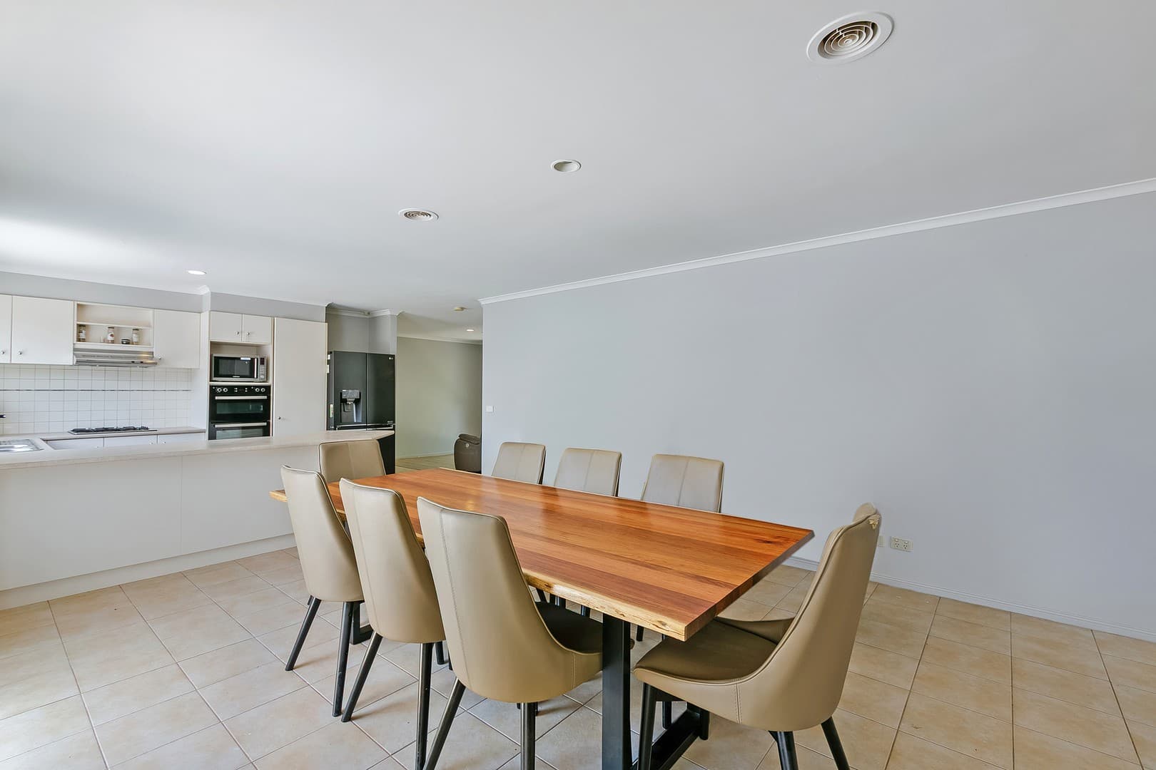 32 Sandover Drive, Roxburgh Park, VIC 3064, Roxburgh Park - Thumbnail 5