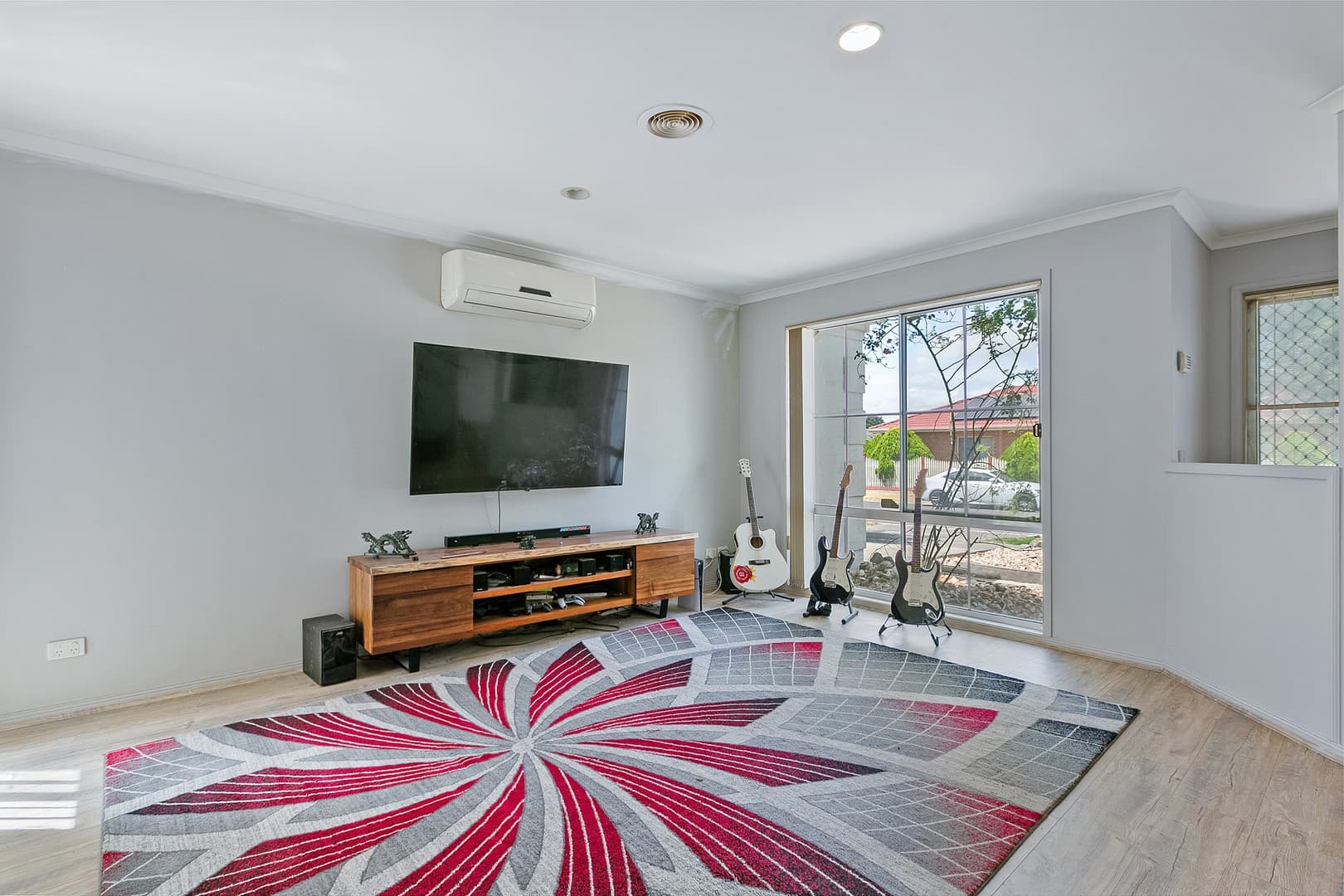 32 Sandover Drive, Roxburgh Park, VIC 3064, Roxburgh Park - Thumbnail 7