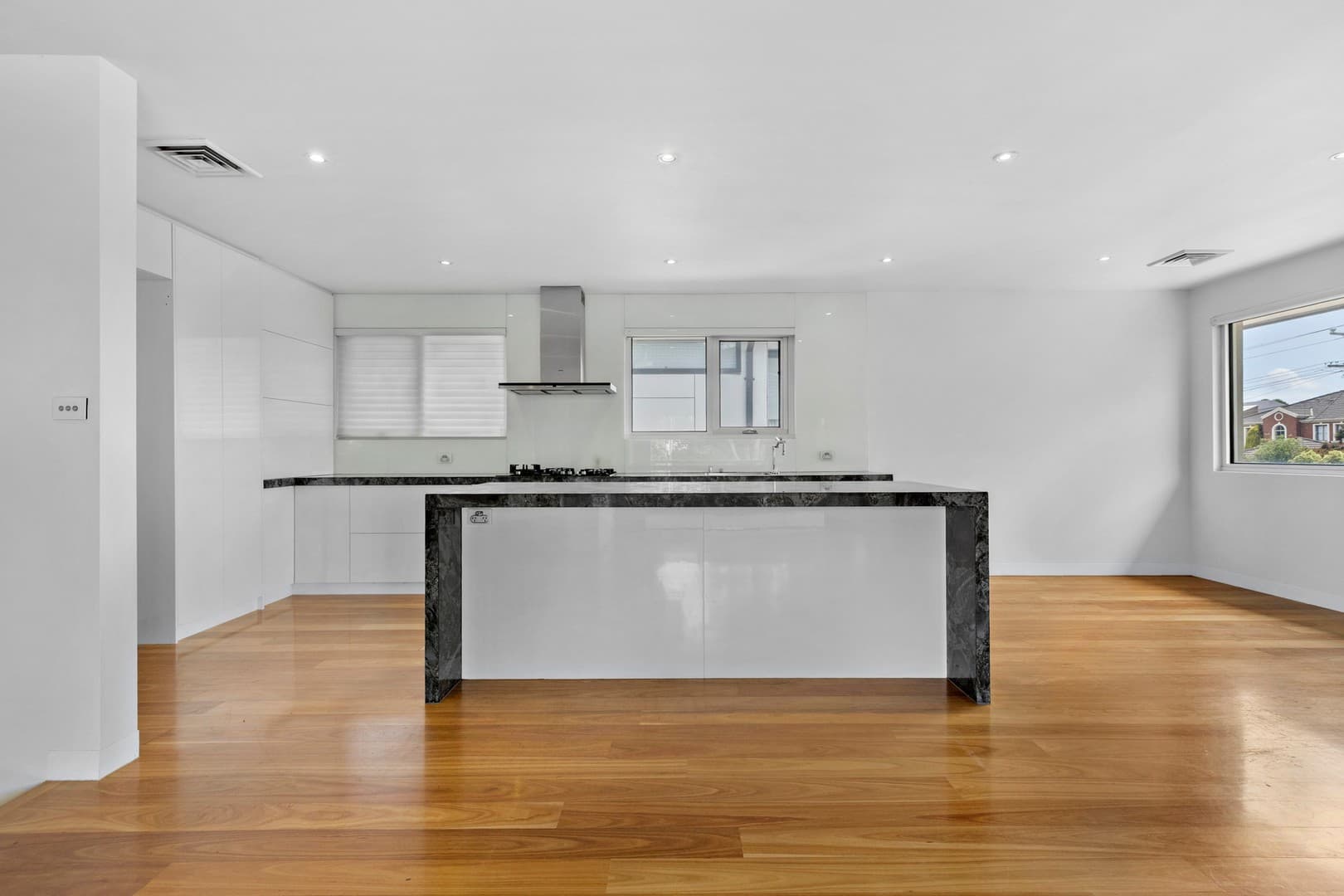 260 Queen Street, Altona, VIC 3018, Altona - Thumbnail 3