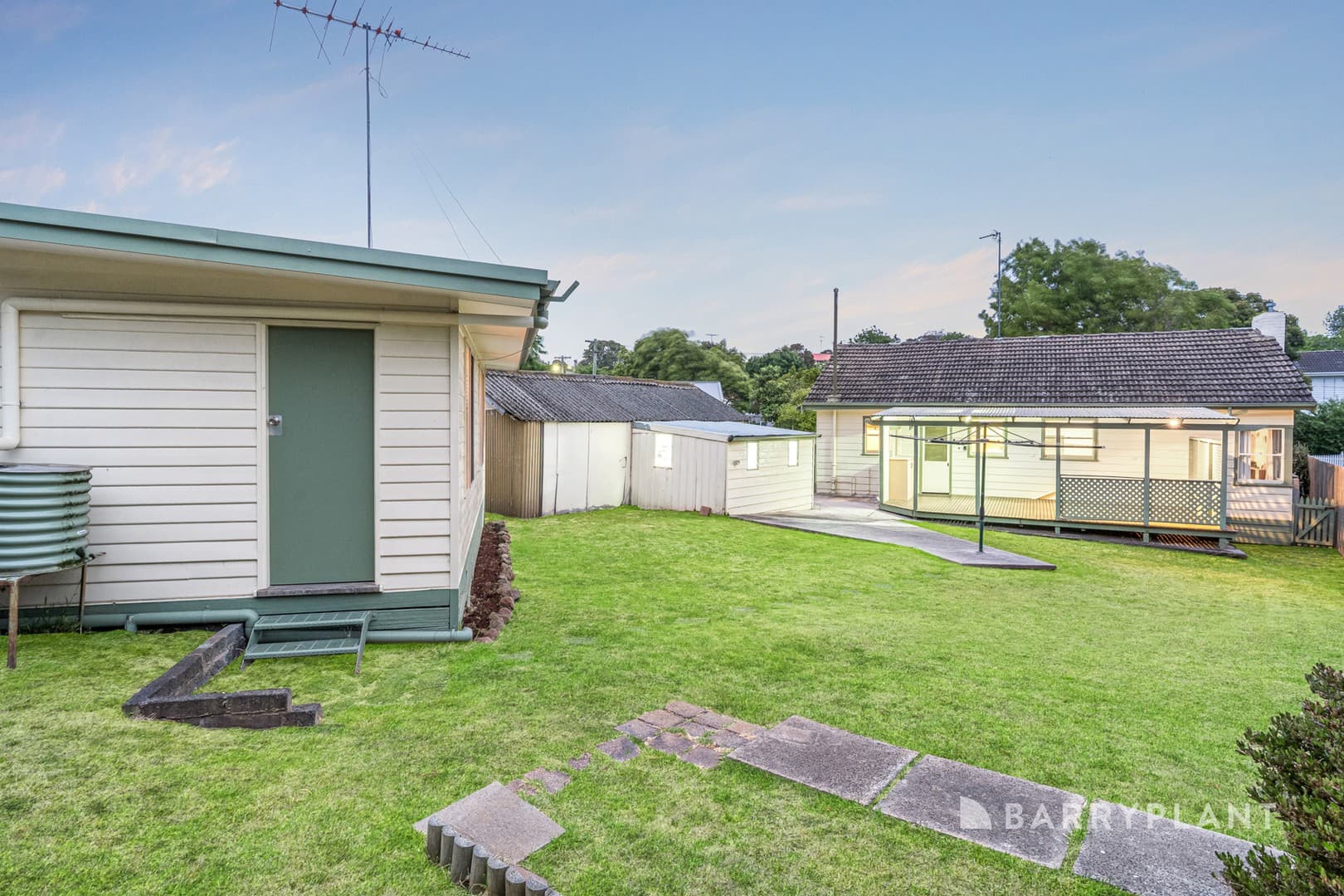 15 Arkana Avenue, Highton, VIC 3216, Highton - Thumbnail 3