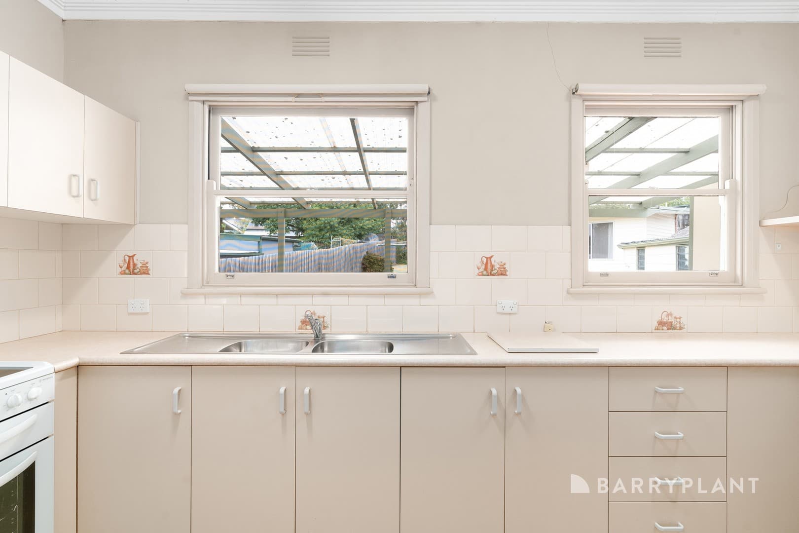 15 Arkana Avenue, Highton, VIC 3216, Highton - Thumbnail 8