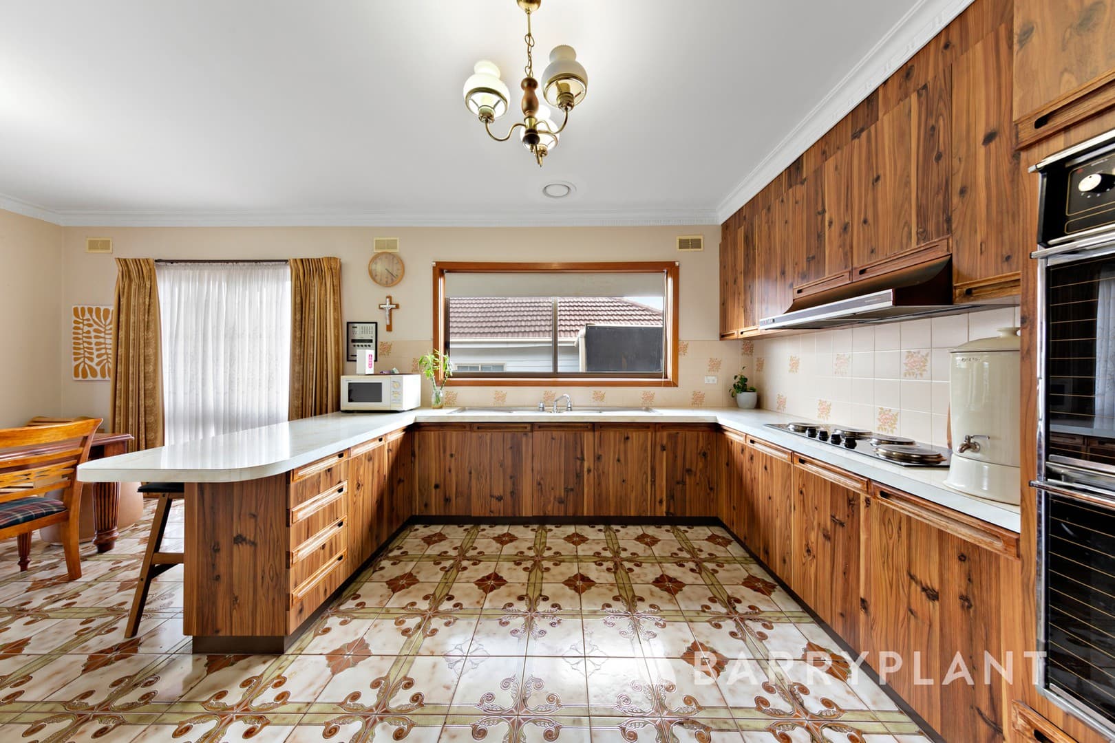 9 Ivanhoe Avenue, St Albans, VIC 3021, St Albans - Thumbnail 7