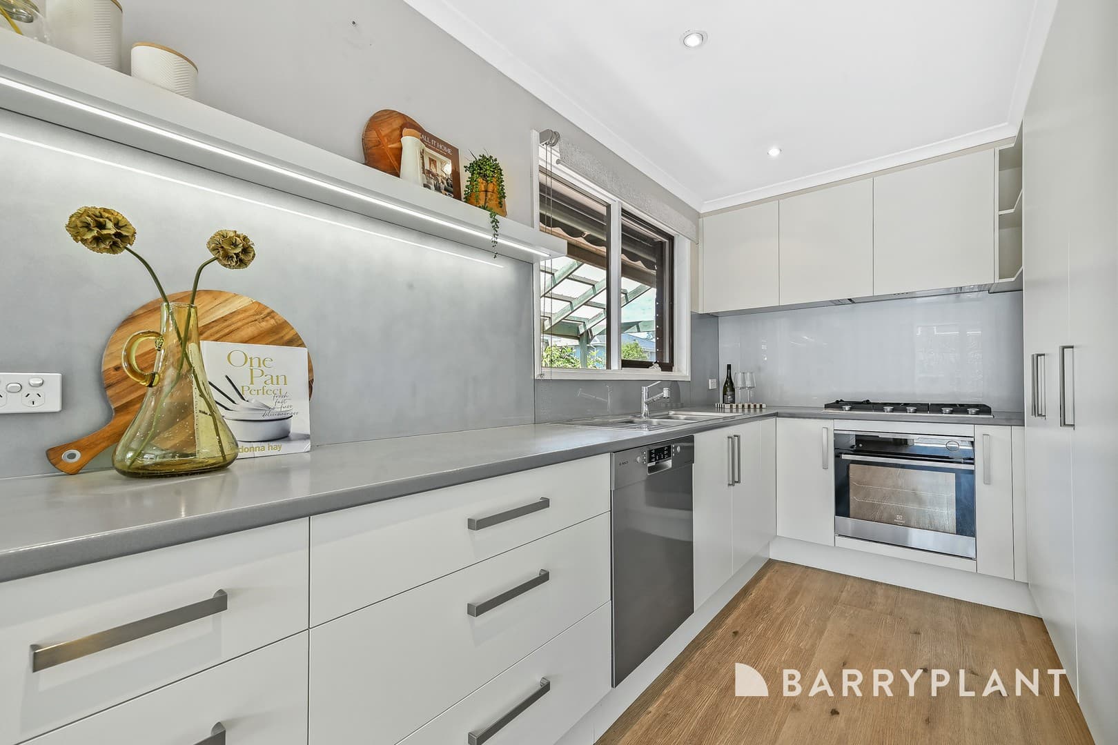89 Berrabri Drive, Scoresby, VIC 3179, Scoresby - Thumbnail 3