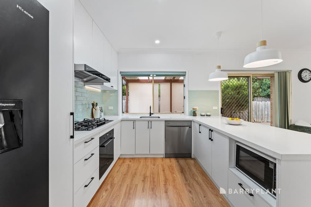 6 Meridian Parade, Wantirna South, VIC 3152, Wantirna South - Thumbnail 3