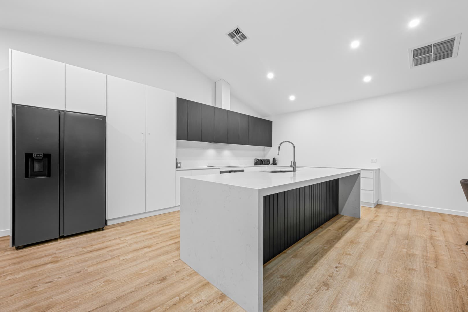 102 Hendy Road, Buronga, NSW 2739, Buronga - Thumbnail 8