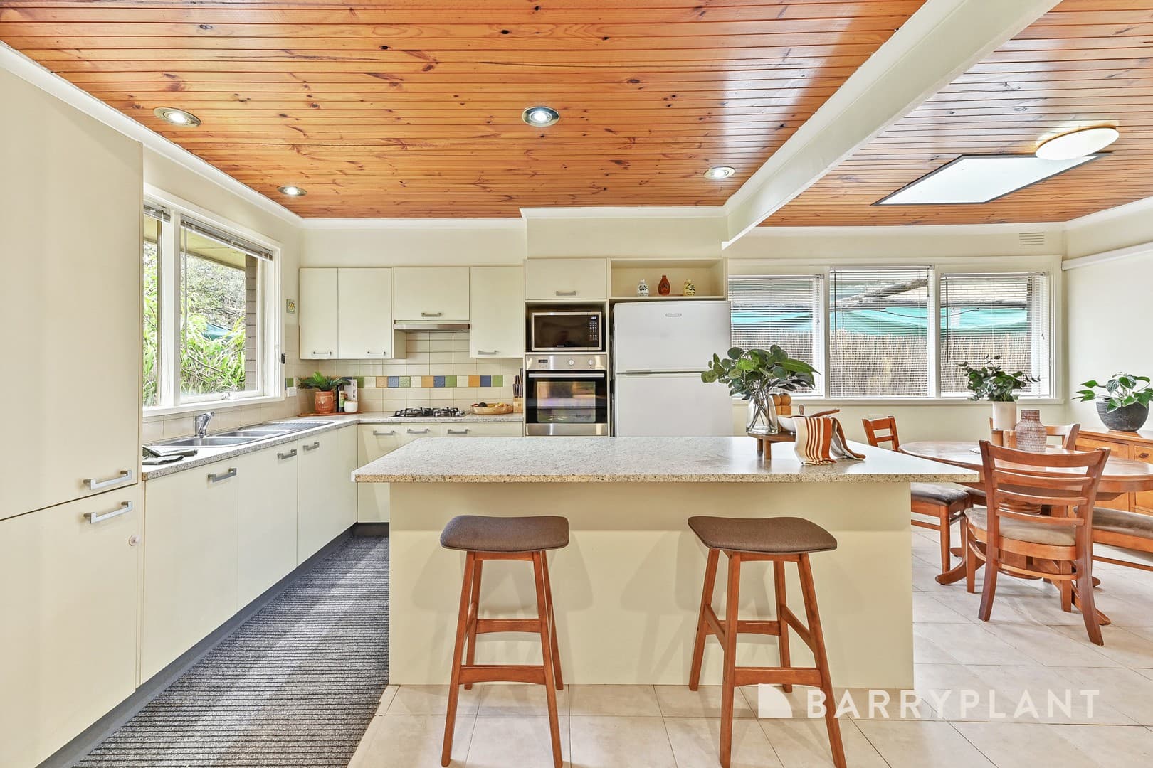 63 Sylphide Way, Wantirna South, VIC 3152, Wantirna South - Thumbnail 4
