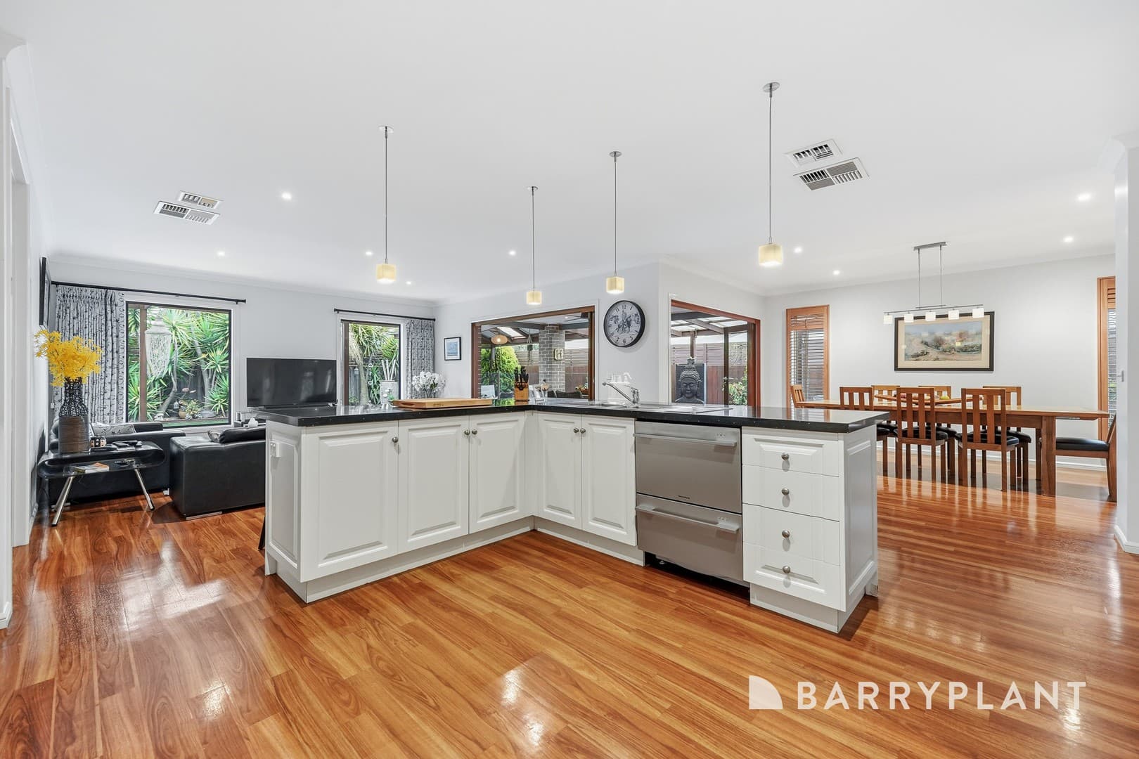 12 Middleton Grove, Berwick, VIC 3806, Berwick - Thumbnail 8