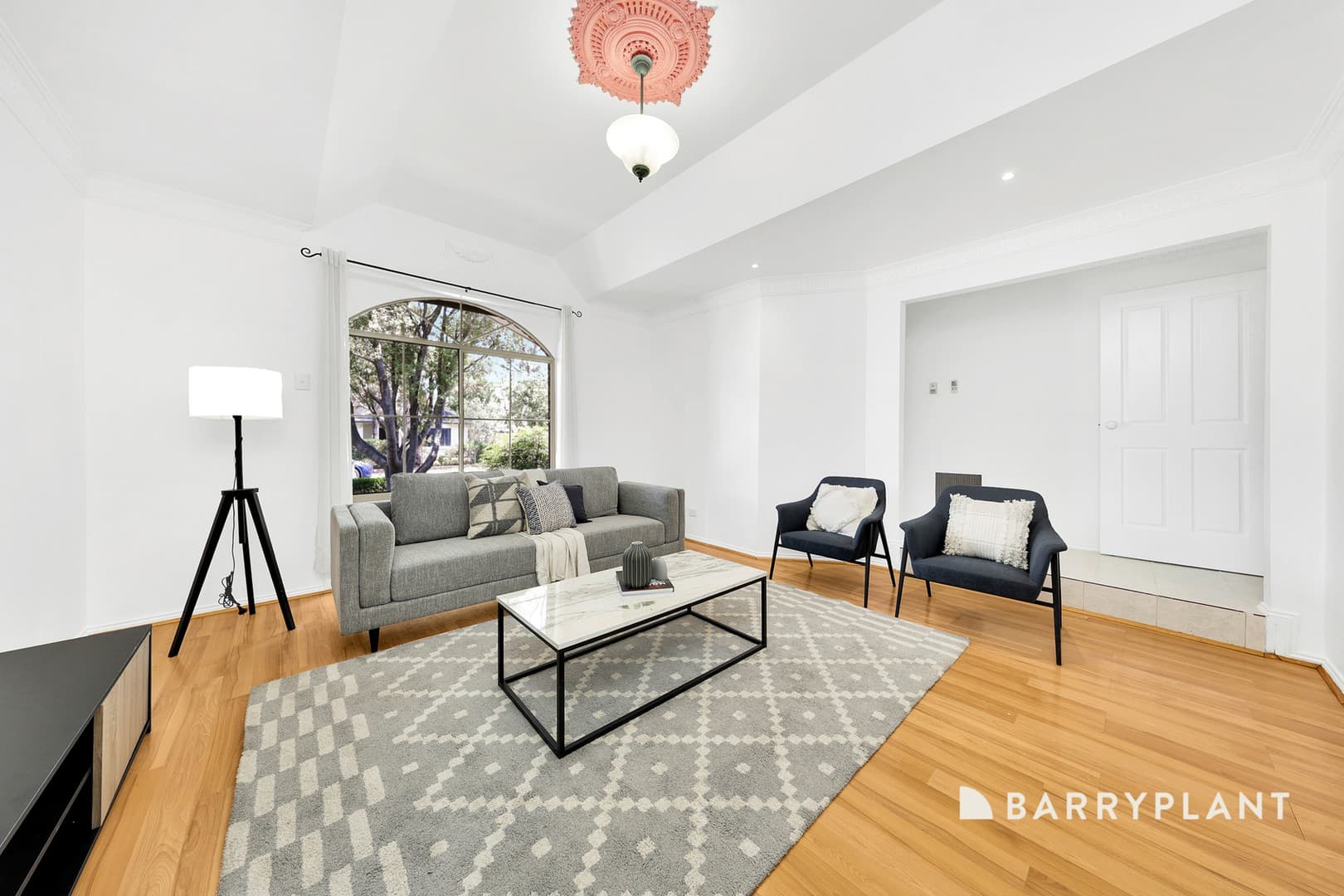 1 Honeysuckle Court, Mill Park, VIC 3082, Mill Park - Thumbnail 2