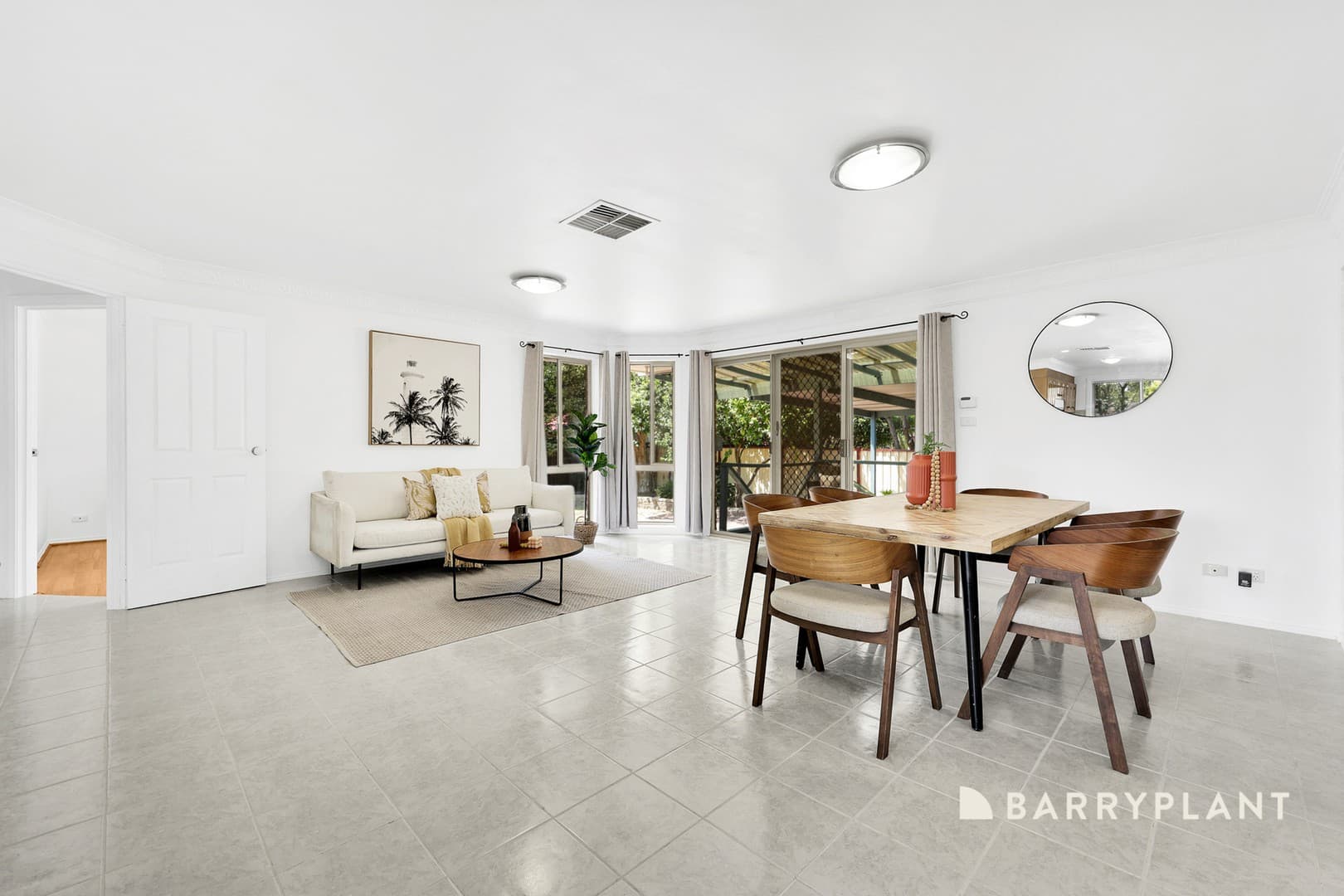 1 Honeysuckle Court, Mill Park, VIC 3082, Mill Park - Thumbnail 4