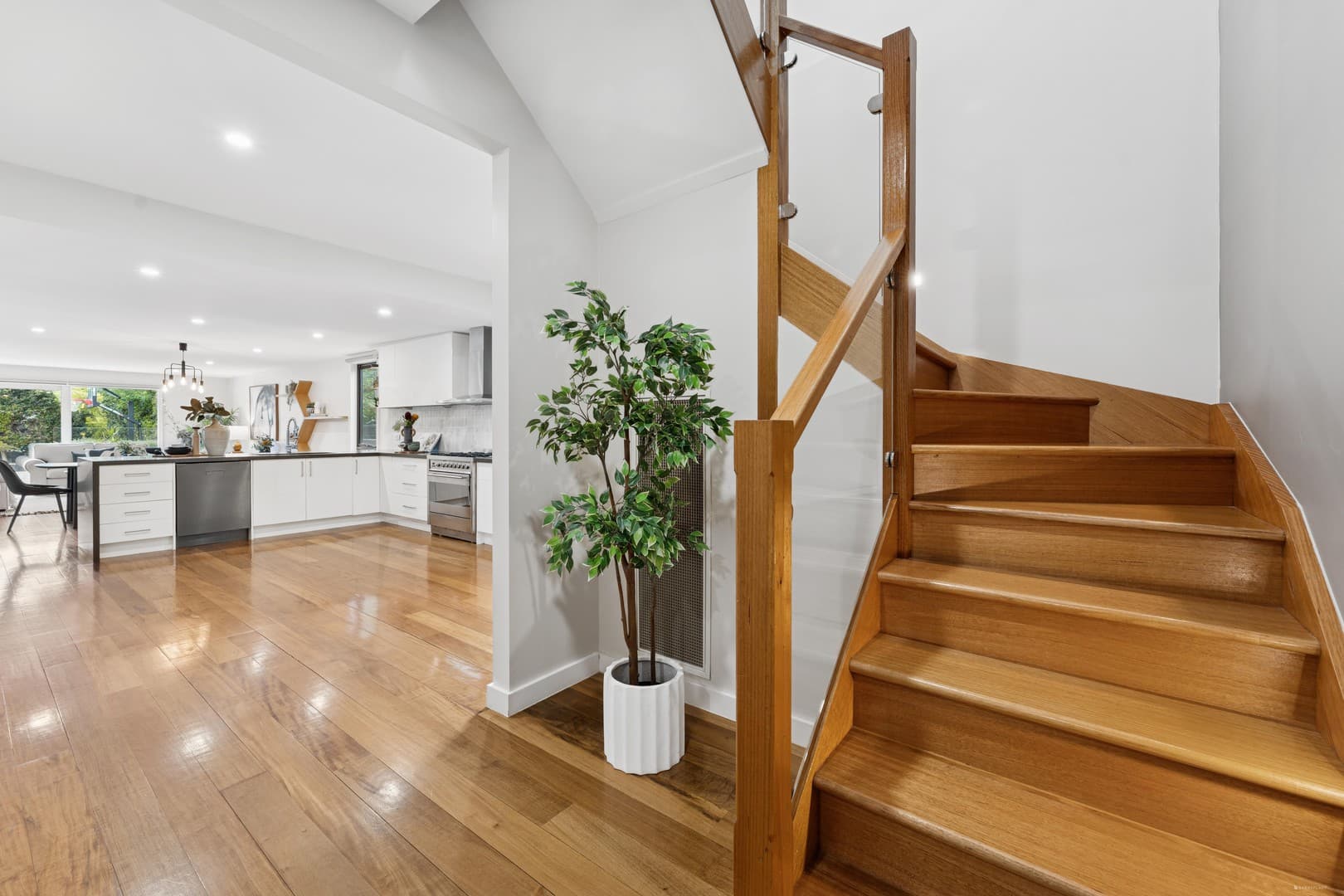 10 Evandale Avenue, Nunawading, VIC 3131, Nunawading - Thumbnail 6