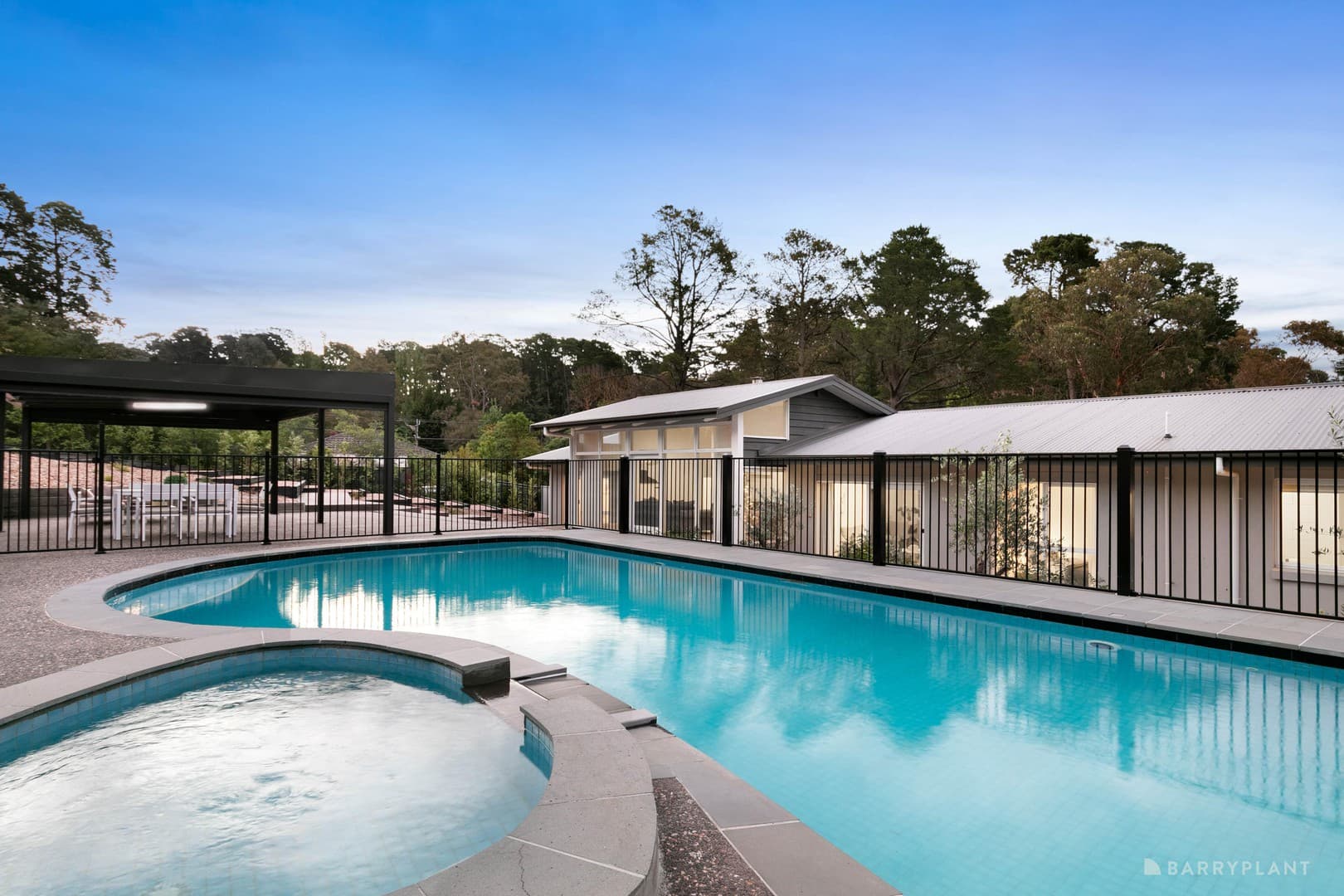 10 Tadstan Place, Donvale - Thumbnail 2