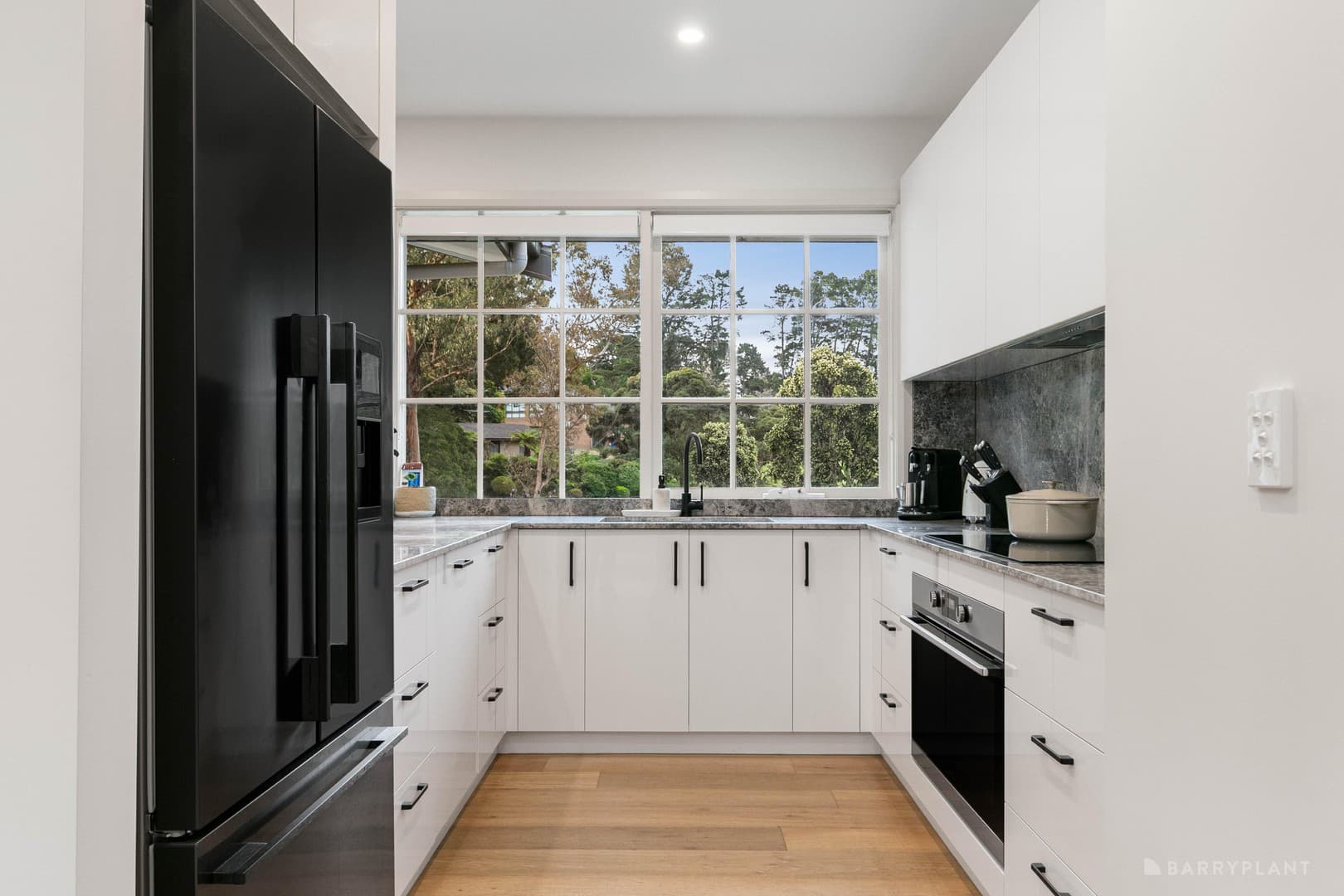 10 Tadstan Place, Donvale - Thumbnail 4