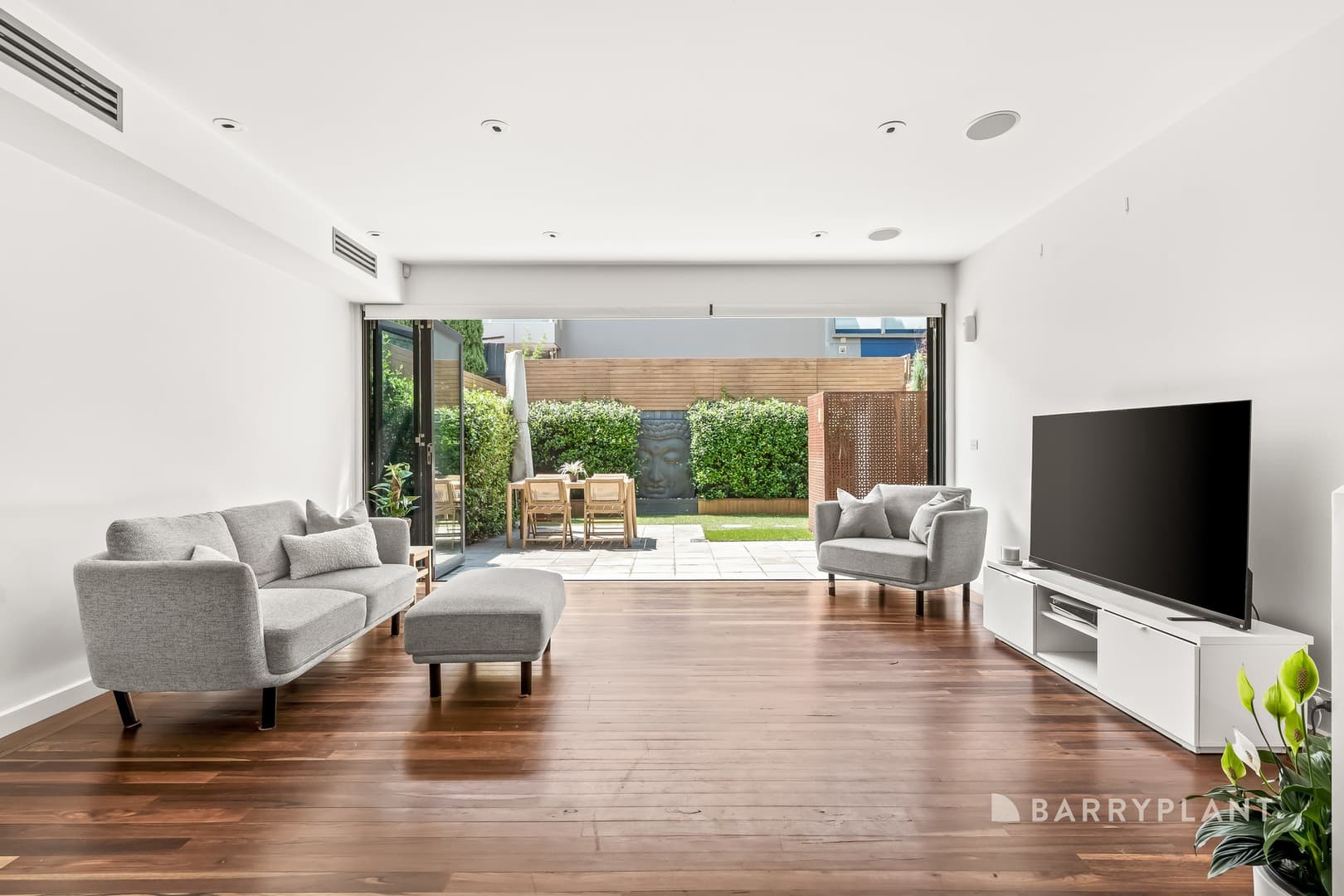 204 Miller Street, Preston, VIC 3072, Preston - Thumbnail 2