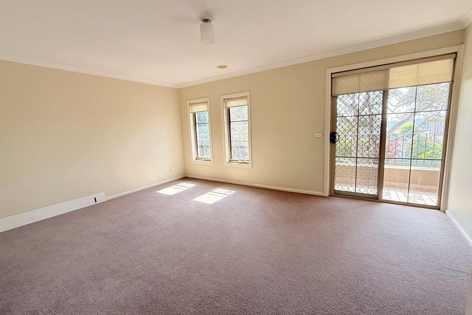 16 Tobias Avenue, Glen Waverley, VIC 3150, Glen Waverley - Thumbnail 4