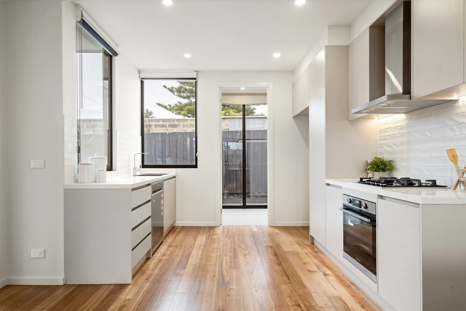 3/2a Warrs Road, Maribyrnong, VIC 3032, Maribyrnong - Thumbnail 4