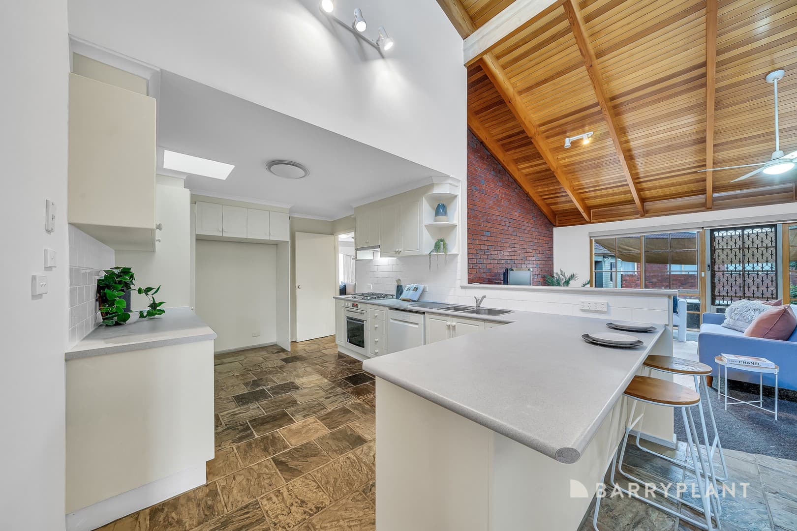 5 Barwon Court, Werribee, VIC 3030, Werribee - Thumbnail 7