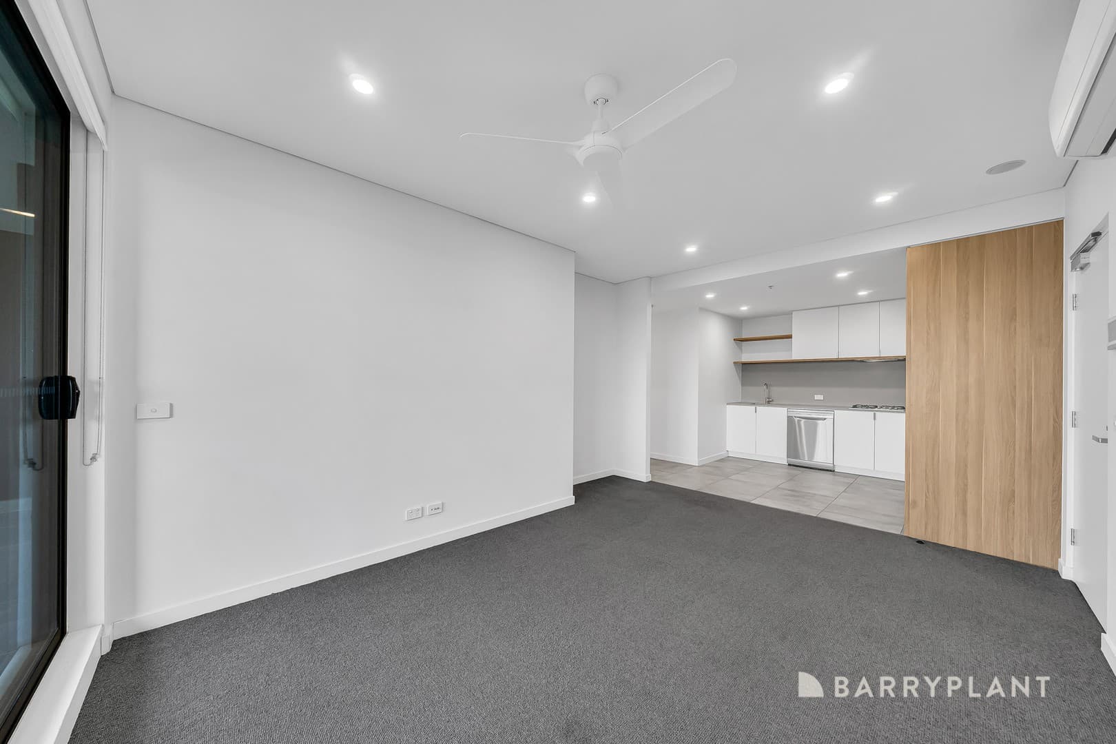 101/2 Clark Street, Williams Landing, VIC 3027, Williams Landing - Thumbnail 4