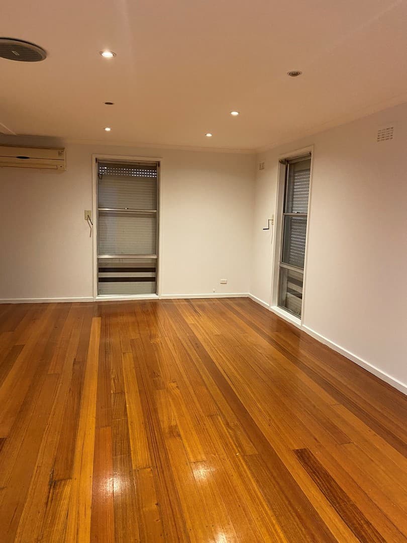2 Garvoc Court, Meadow Heights, VIC 3048, Meadow Heights - Thumbnail 4