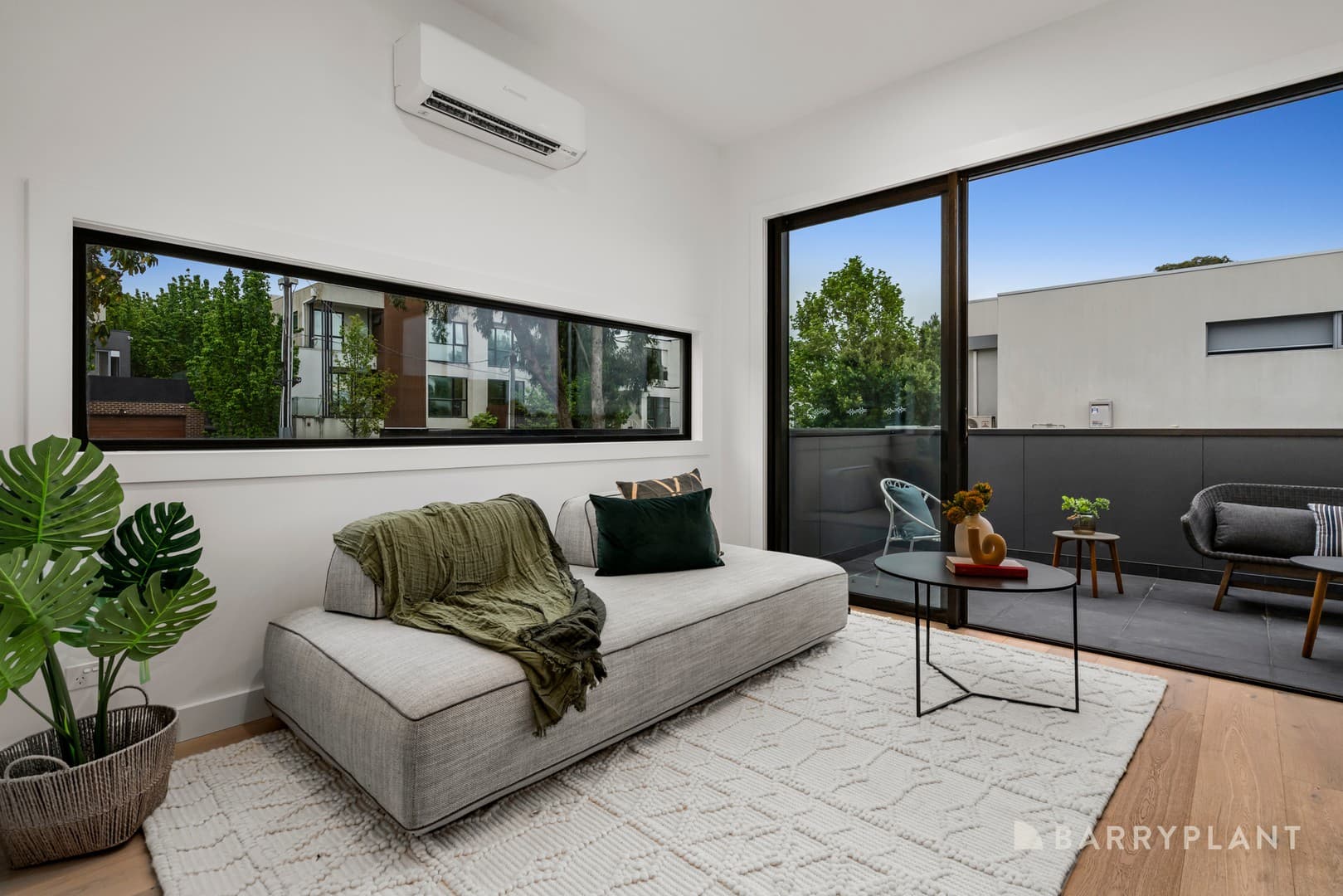 3/2 Hill Court, Doncaster, VIC 3108, Doncaster - Thumbnail 2
